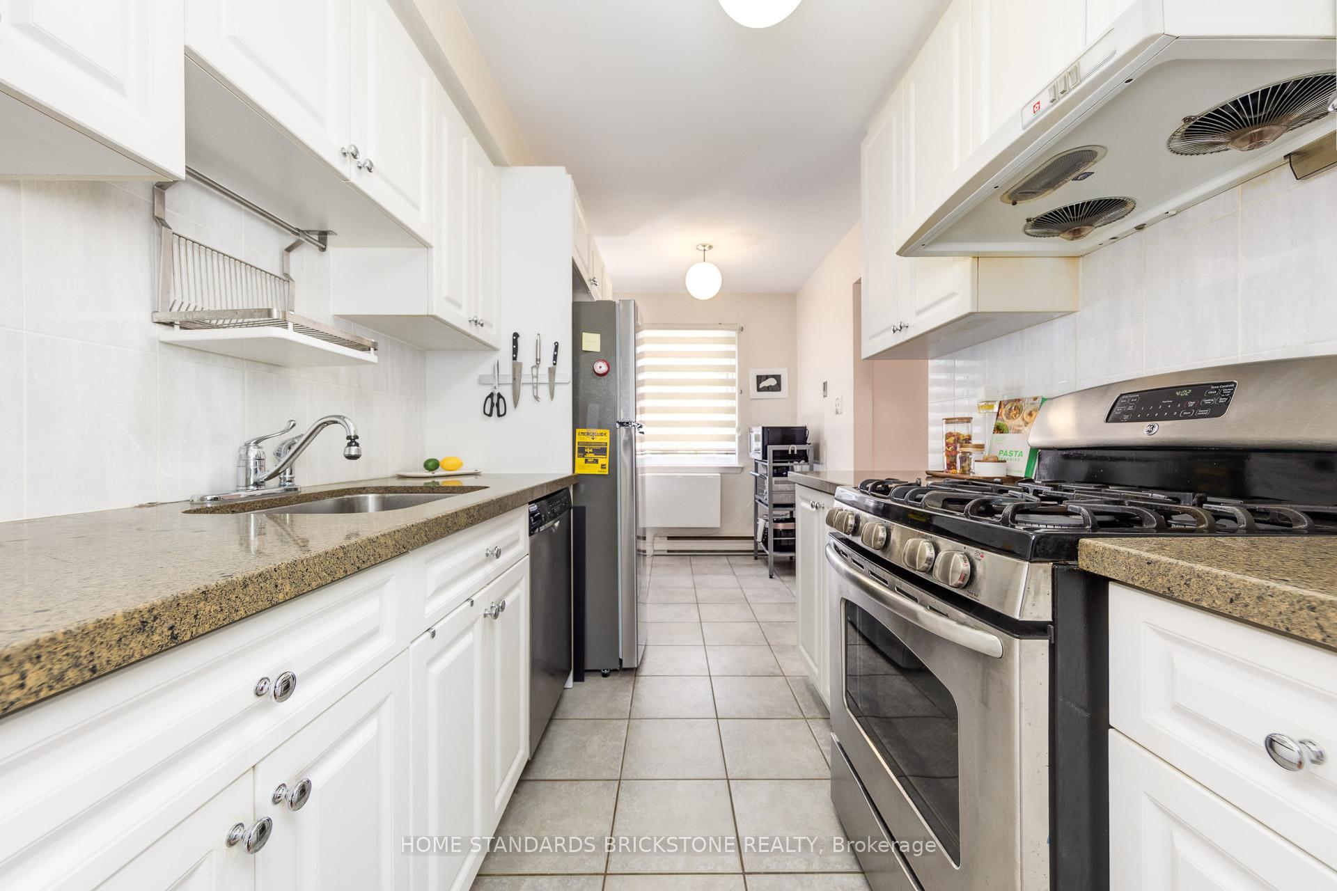 Photo 8 of 11 Reith Way, Markham, Aileen-Willowbrook — HOMEH