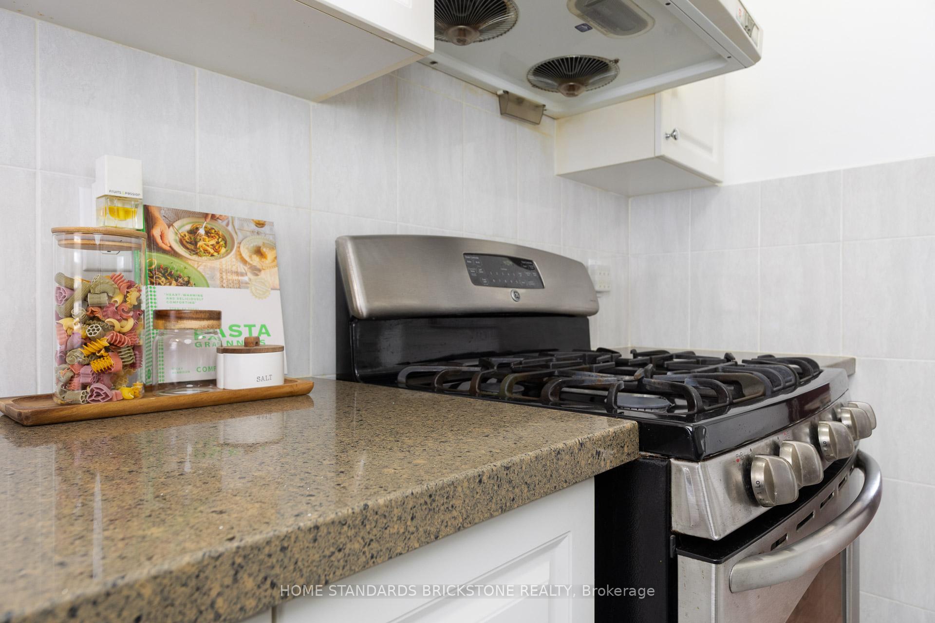 Photo 9 of 11 Reith Way, Markham, Aileen-Willowbrook — HOMEH