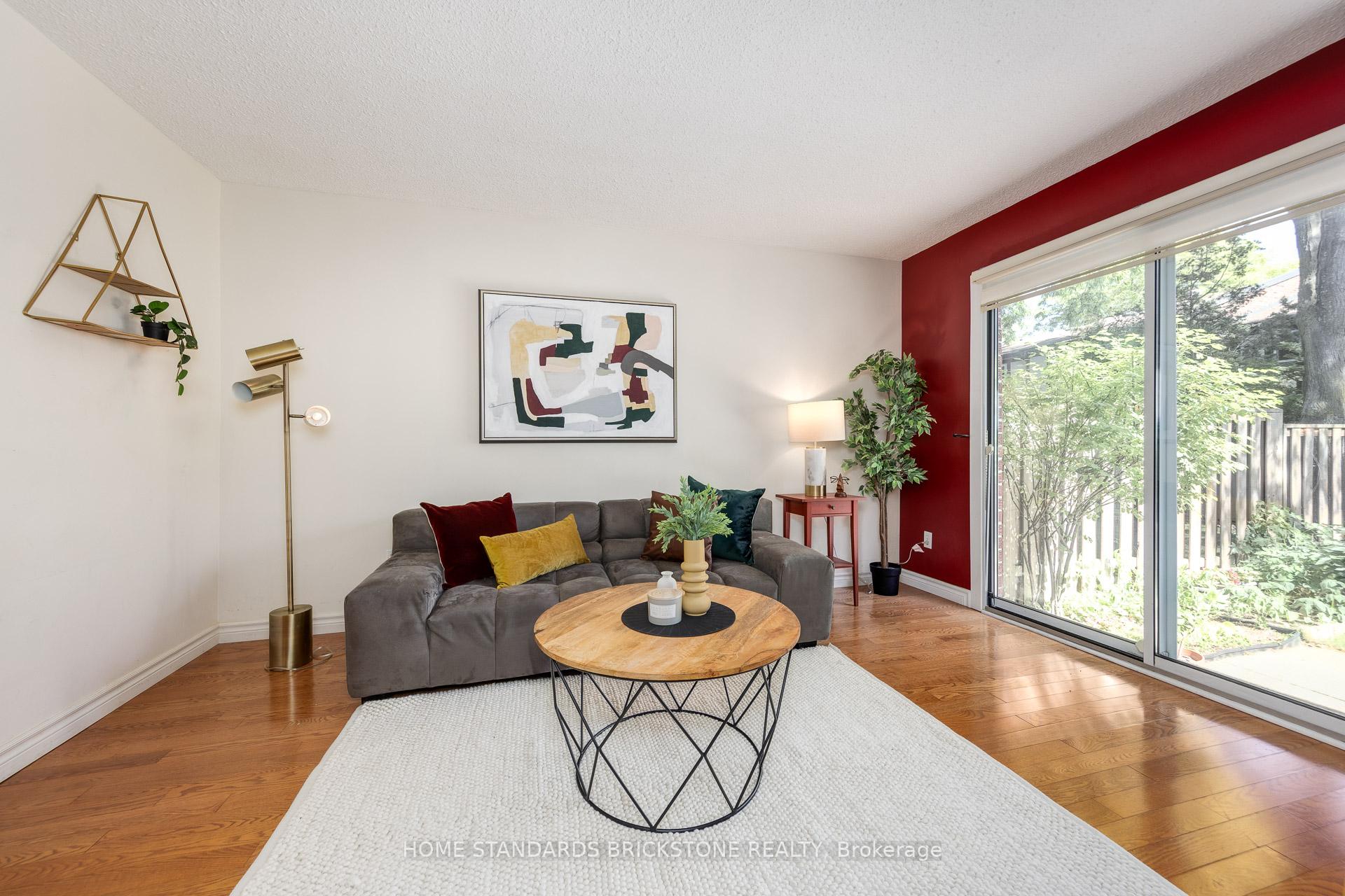 Photo 16 of 11 Reith Way, Markham, Aileen-Willowbrook — HOMEH