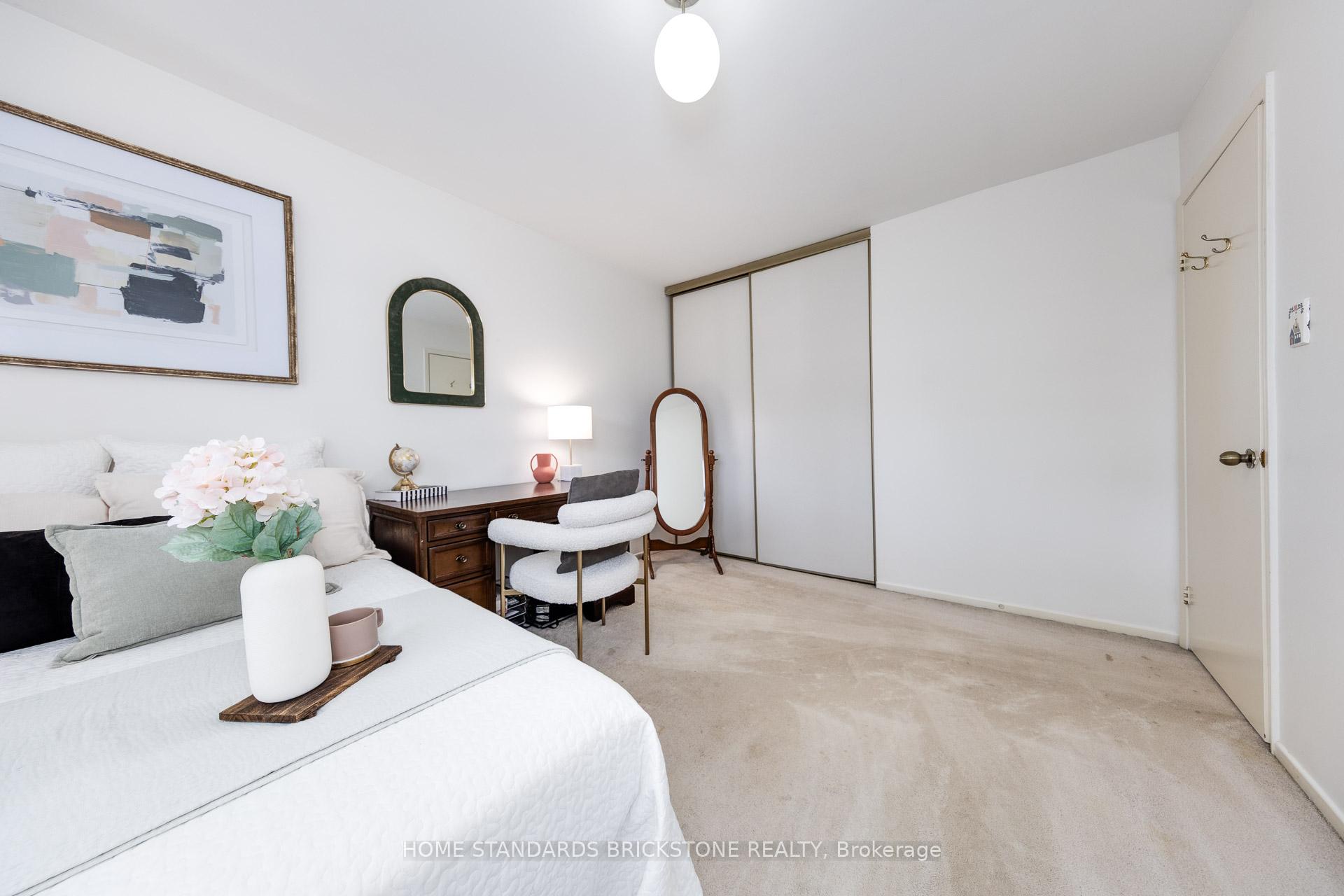 Photo 25 of 11 Reith Way, Markham, Aileen-Willowbrook — HOMEH