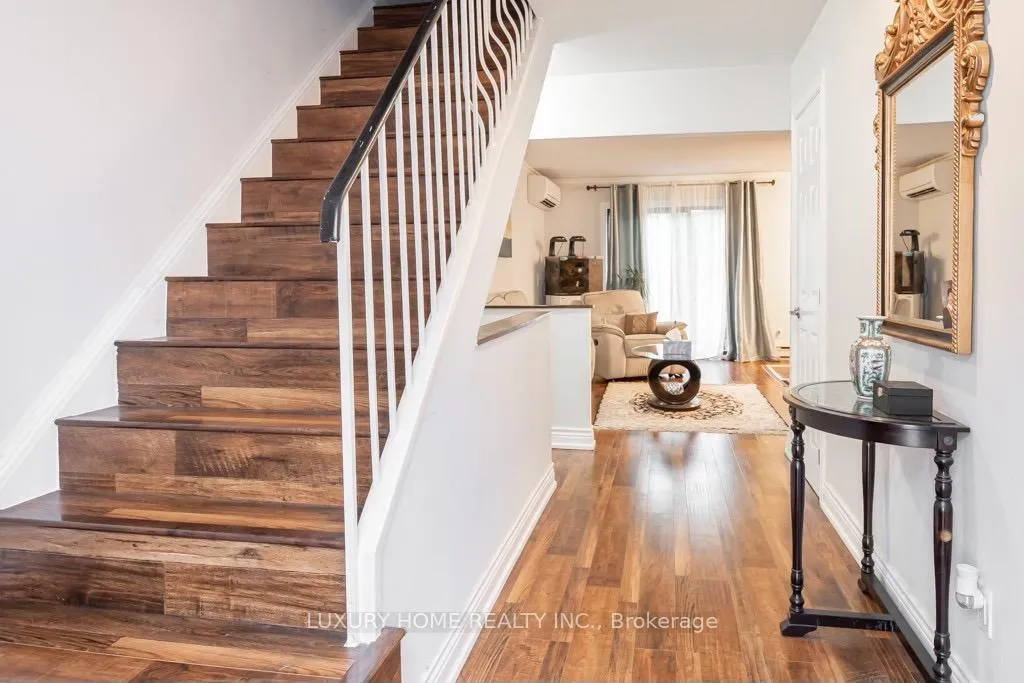 Photo 3 of Unit 451, 4 Harper Way, Markham, Aileen-Willowbrook — HOMEH