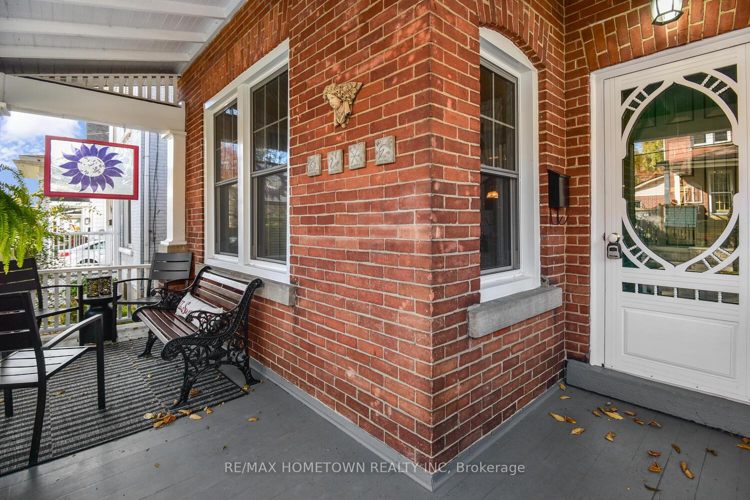 Photo 5 of 56 Murray Street, Brockville — HOMEH