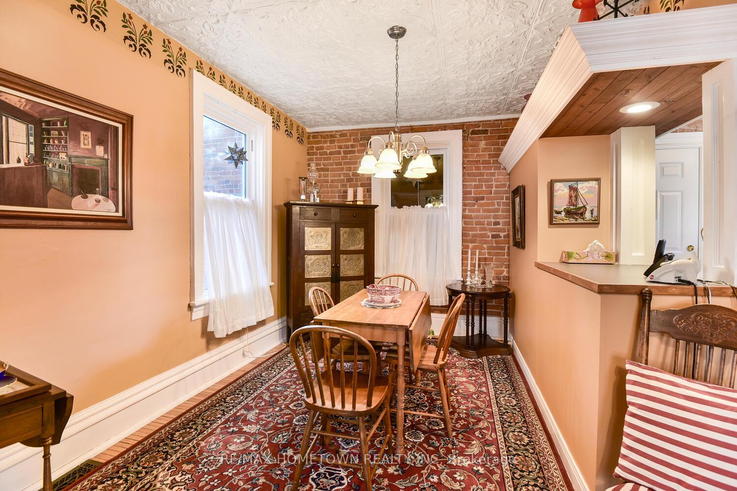 Photo 12 of 56 Murray Street, Brockville — HOMEH