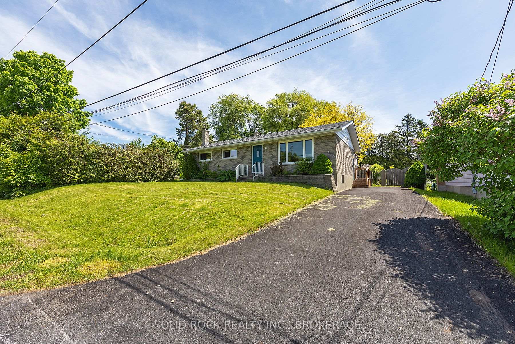 Photo 1 of 565 Queen Street, Gananoque — HOMEH