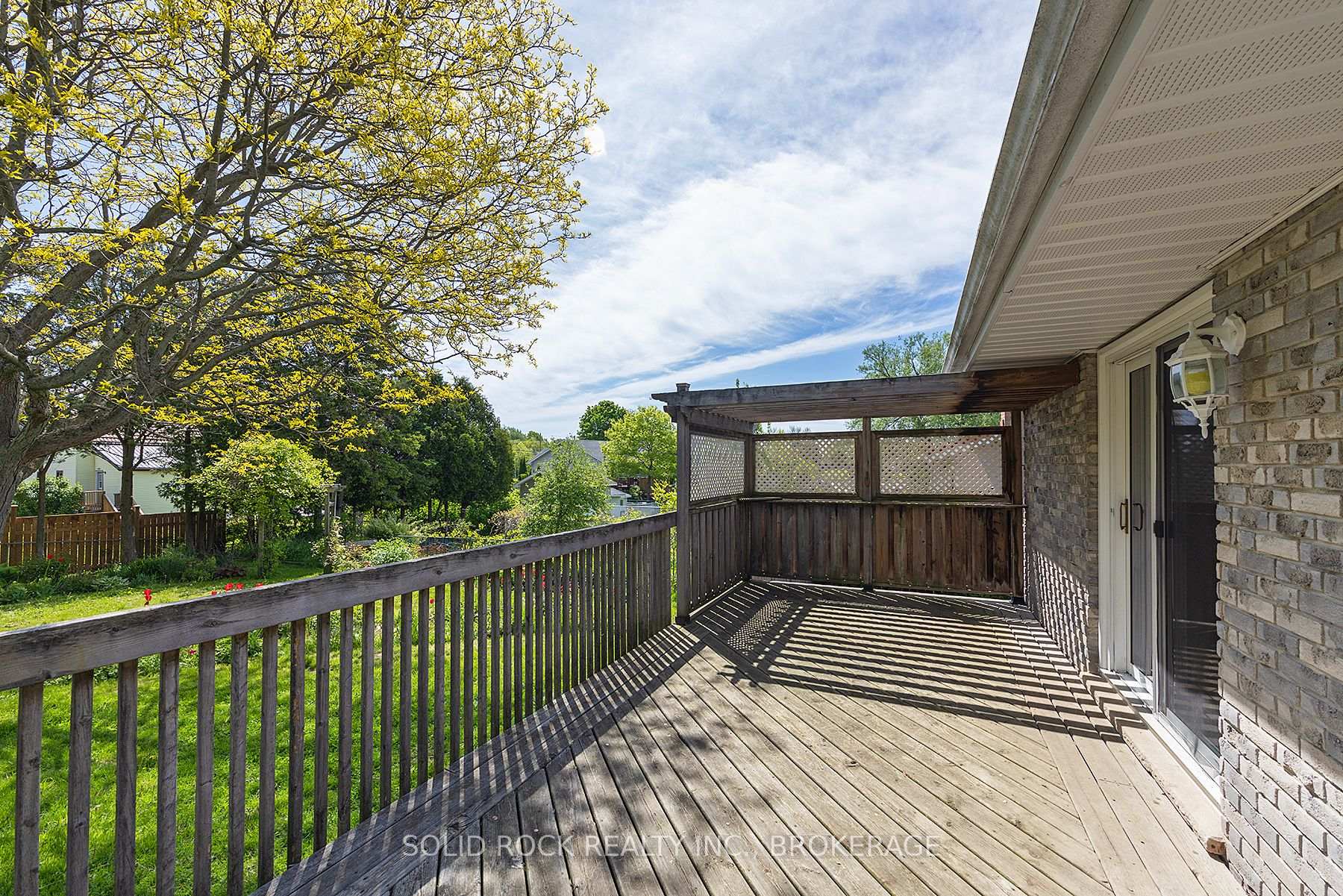 Photo 16 of 565 Queen Street, Gananoque — HOMEH