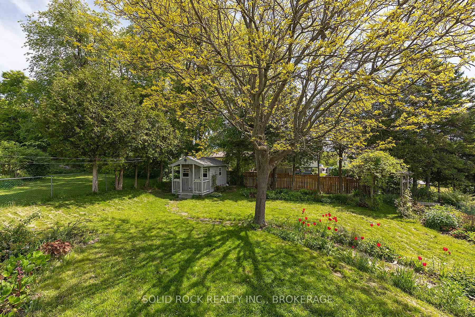 Photo 19 of 565 Queen Street, Gananoque — HOMEH