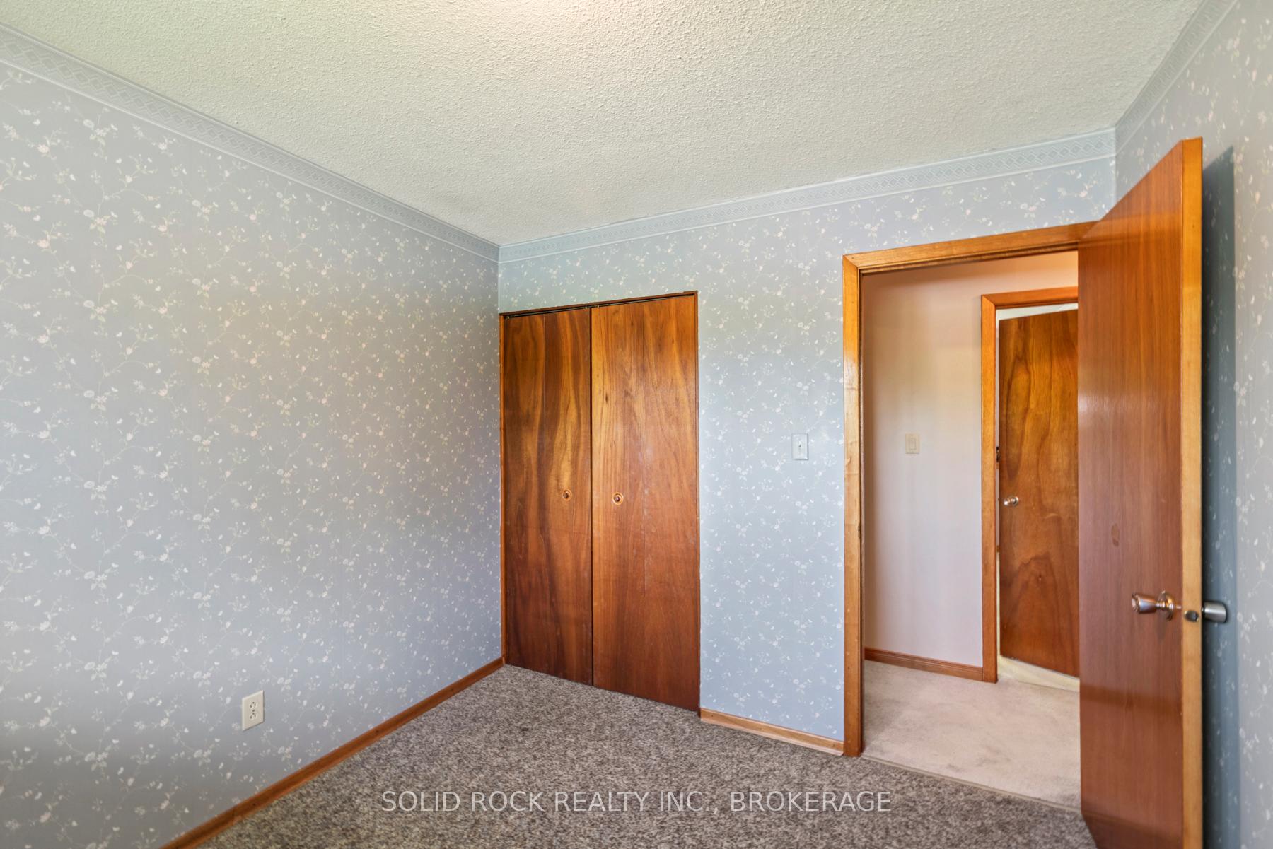 Photo 42 of 565 Queen Street, Gananoque — HOMEH