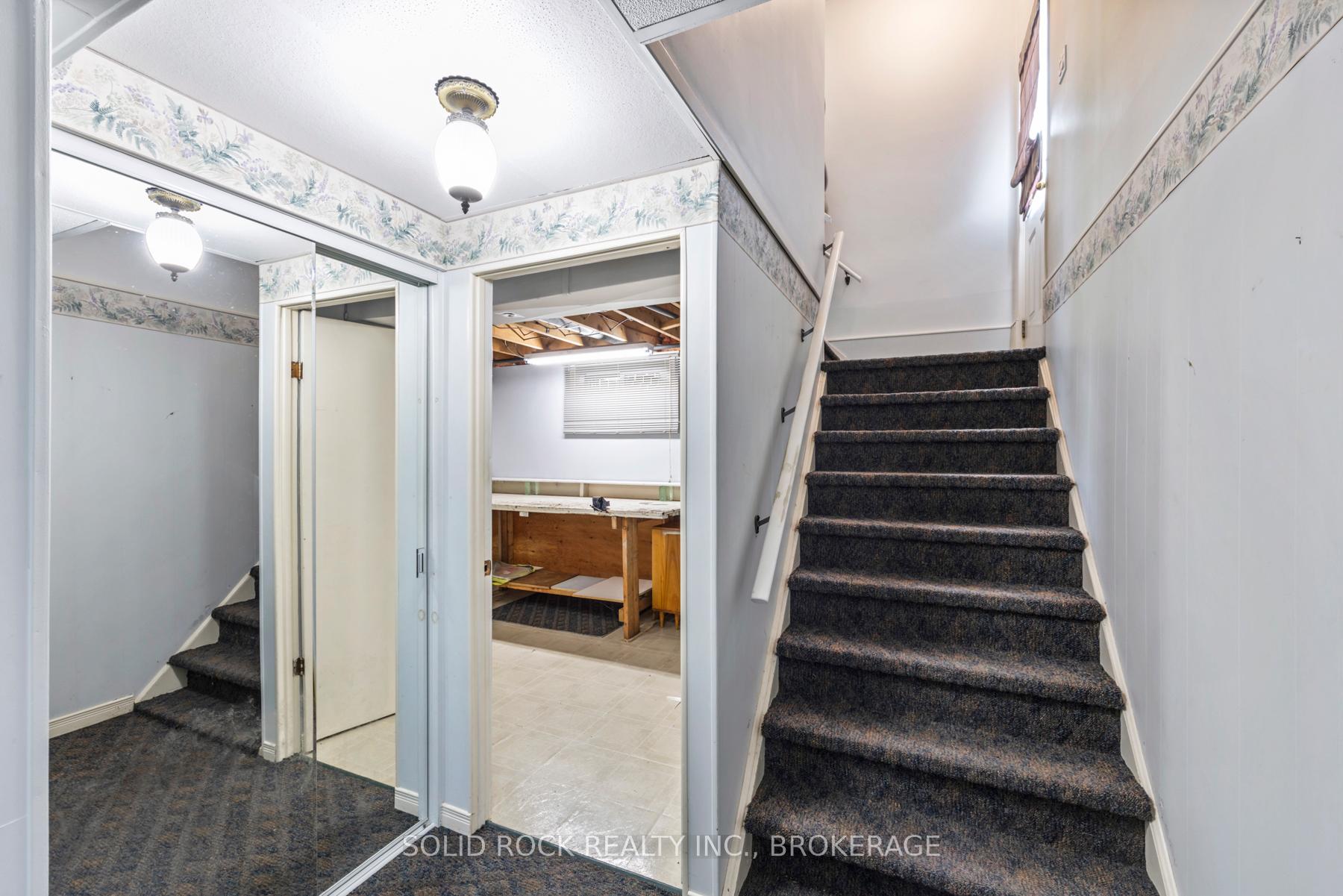 Photo 43 of 565 Queen Street, Gananoque — HOMEH