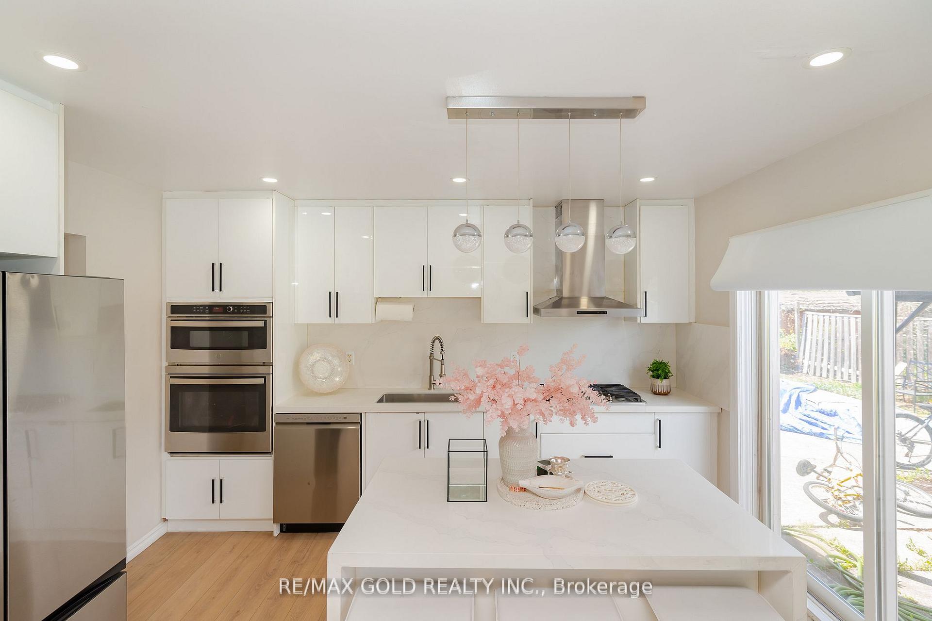 Photo 19 of 4 Elvina Gate, Brampton, Southgate — HOMEH