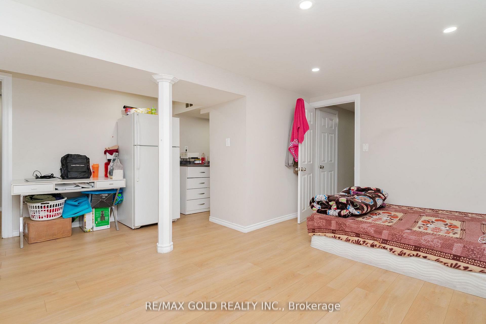 Photo 35 of 4 Elvina Gate, Brampton, Southgate — HOMEH