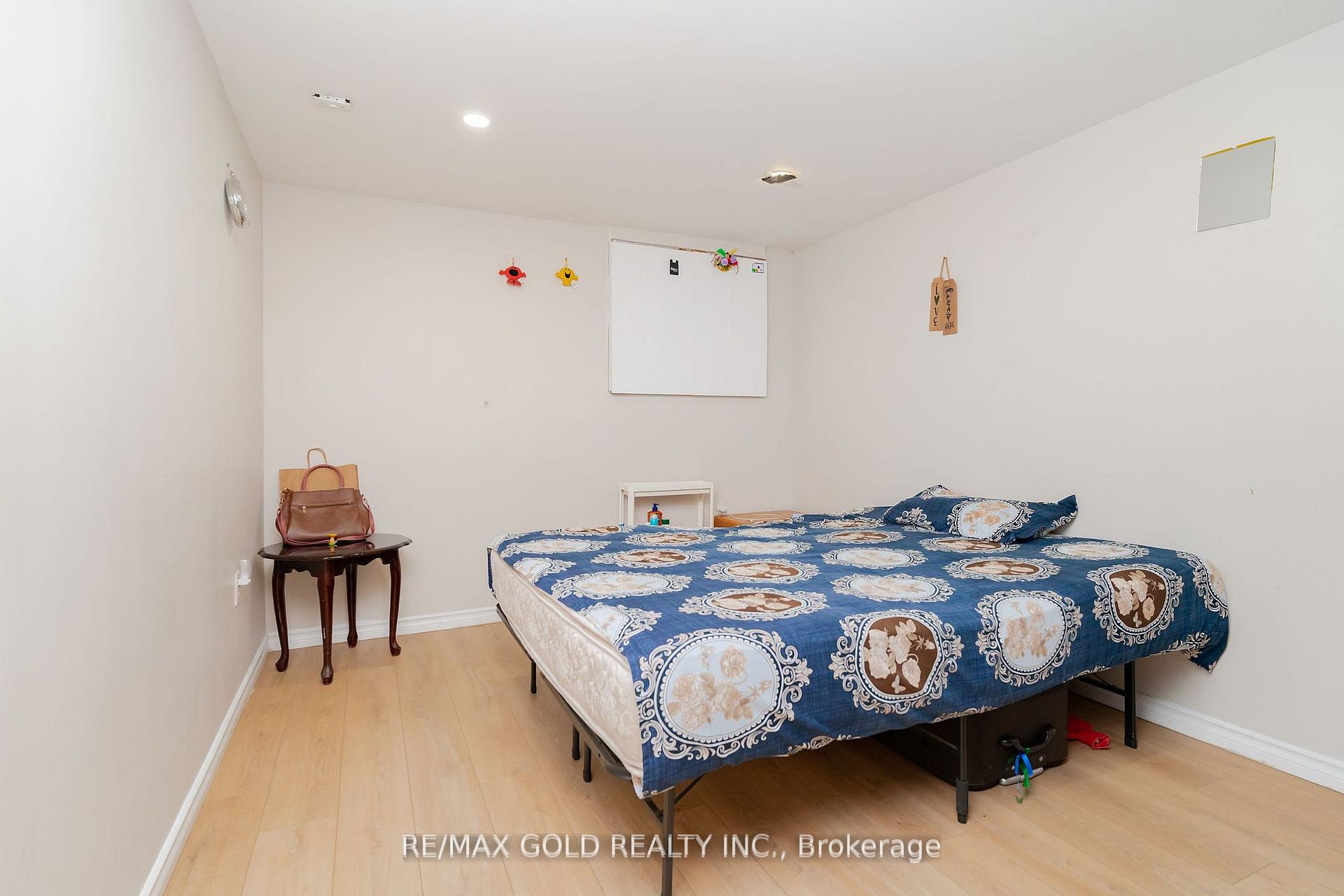 Photo 37 of 4 Elvina Gate, Brampton, Southgate — HOMEH