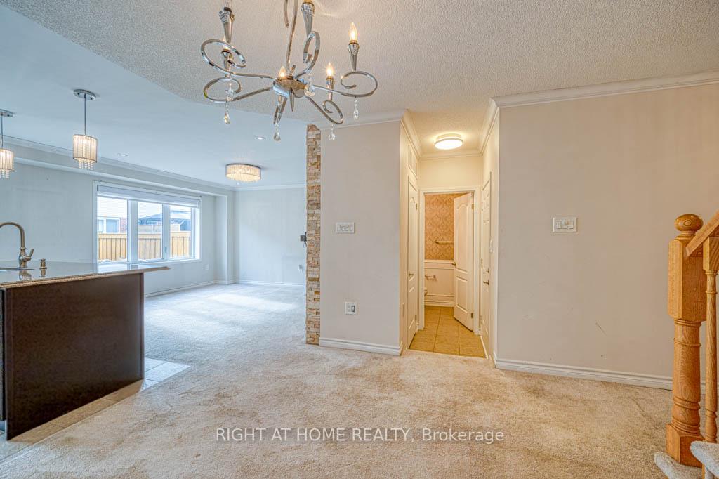 Photo 9 of 34 Enford Crescent, Brampton, Northwest Brampton — HOMEH