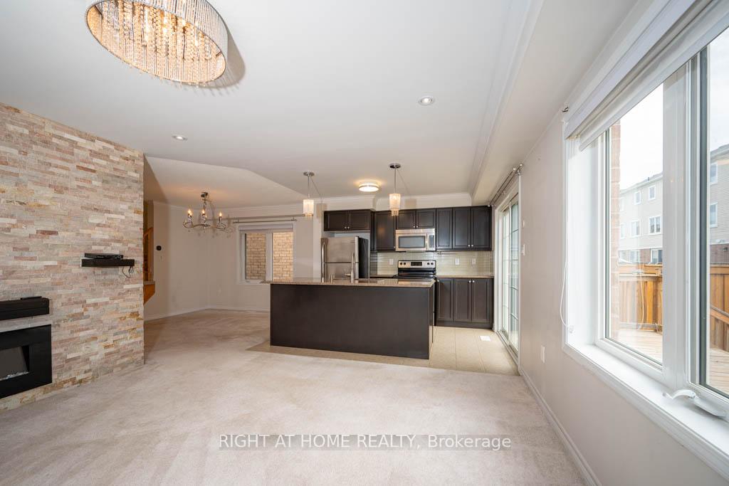 Photo 13 of 34 Enford Crescent, Brampton, Northwest Brampton — HOMEH