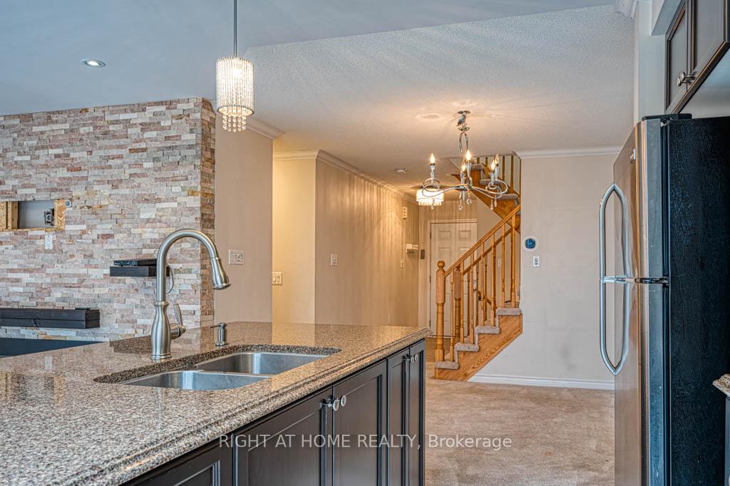 Photo 15 of 34 Enford Crescent, Brampton, Northwest Brampton — HOMEH