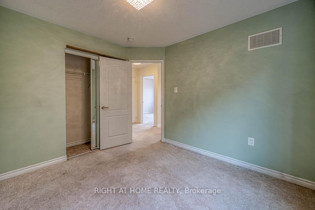 Photo 22 of 34 Enford Crescent, Brampton, Northwest Brampton — HOMEH