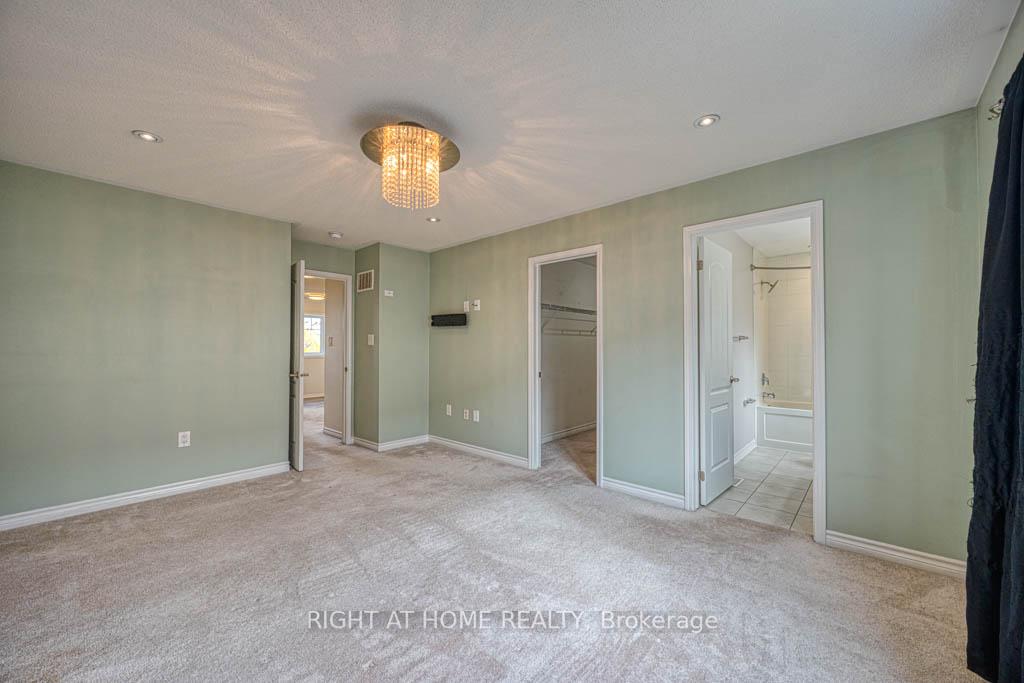 Photo 35 of 34 Enford Crescent, Brampton, Northwest Brampton — HOMEH