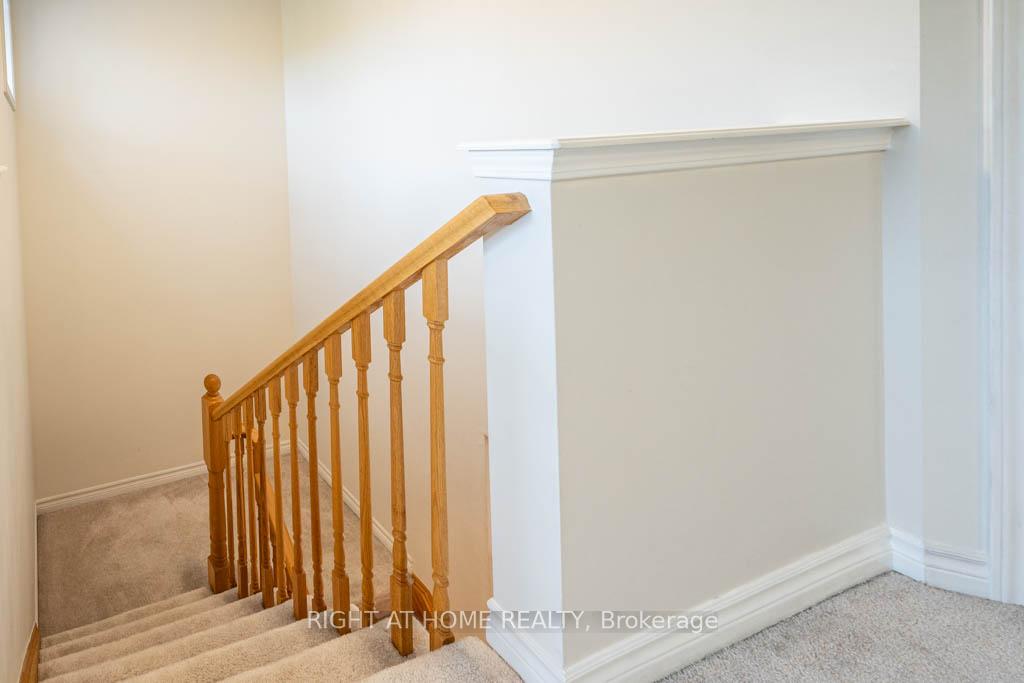 Photo 39 of 34 Enford Crescent, Brampton, Northwest Brampton — HOMEH