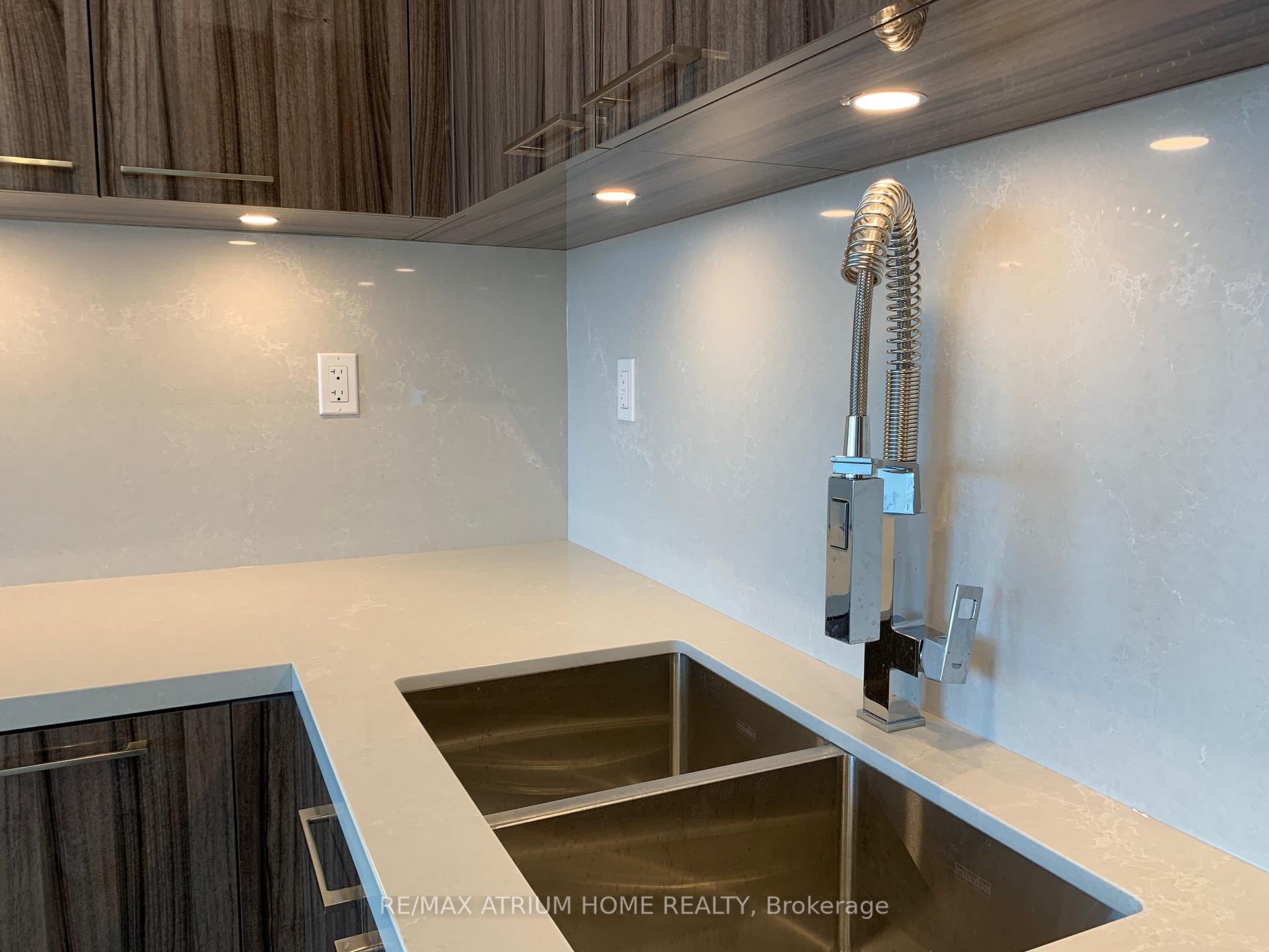 Photo 6 of Unit 1806, 1 Grandview Avenue, Markham, Thornhill — HOMEH