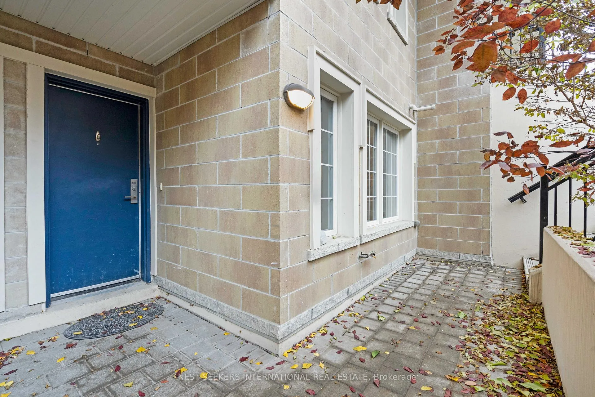 Photo 3 of Unit C07, 26 Bruce Street, Vaughan, East Woodbridge — HOMEH