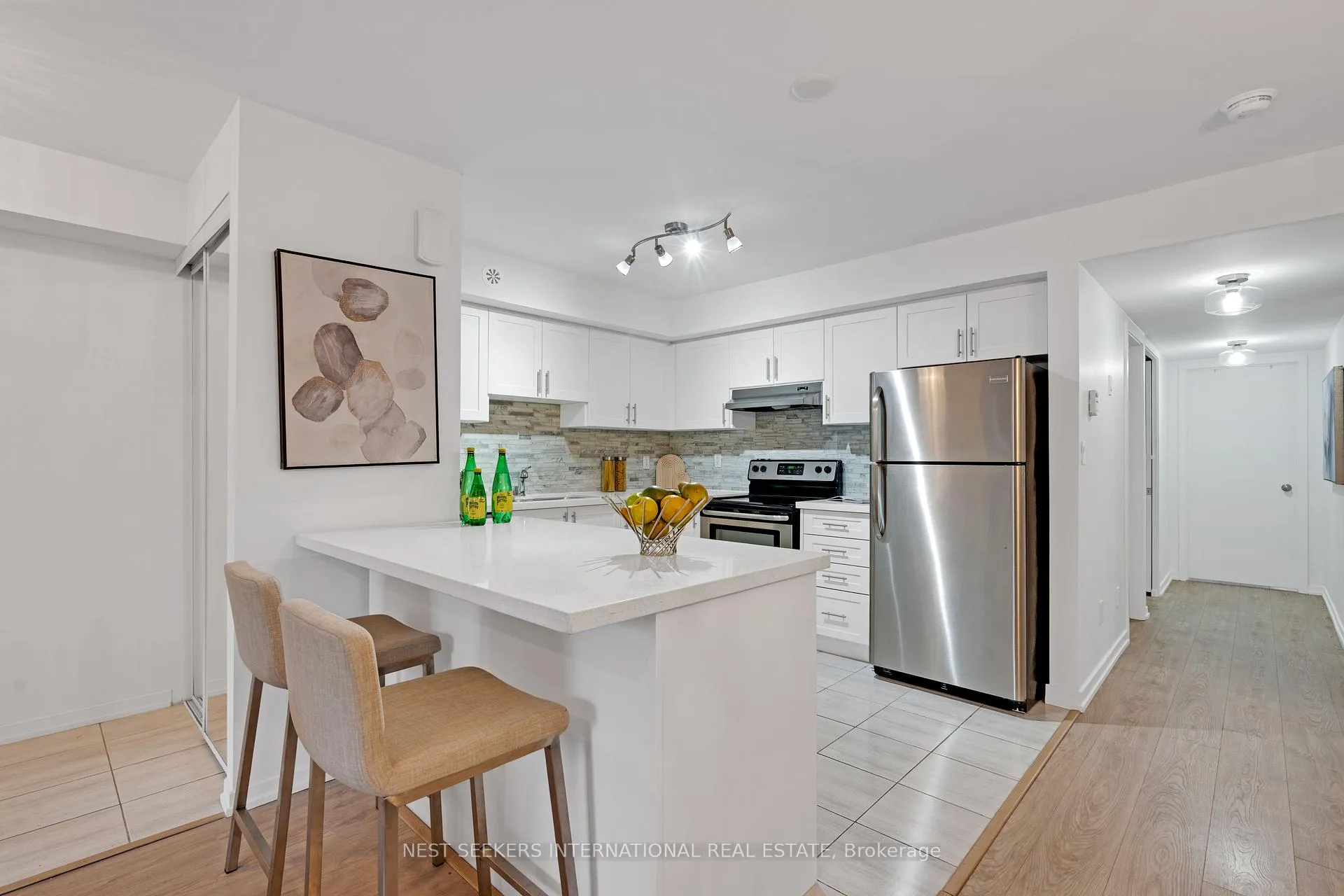 Photo 11 of Unit C07, 26 Bruce Street, Vaughan, East Woodbridge — HOMEH
