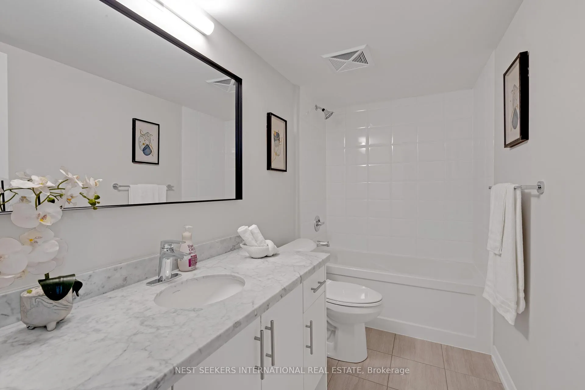 Photo 16 of Unit C07, 26 Bruce Street, Vaughan, East Woodbridge — HOMEH