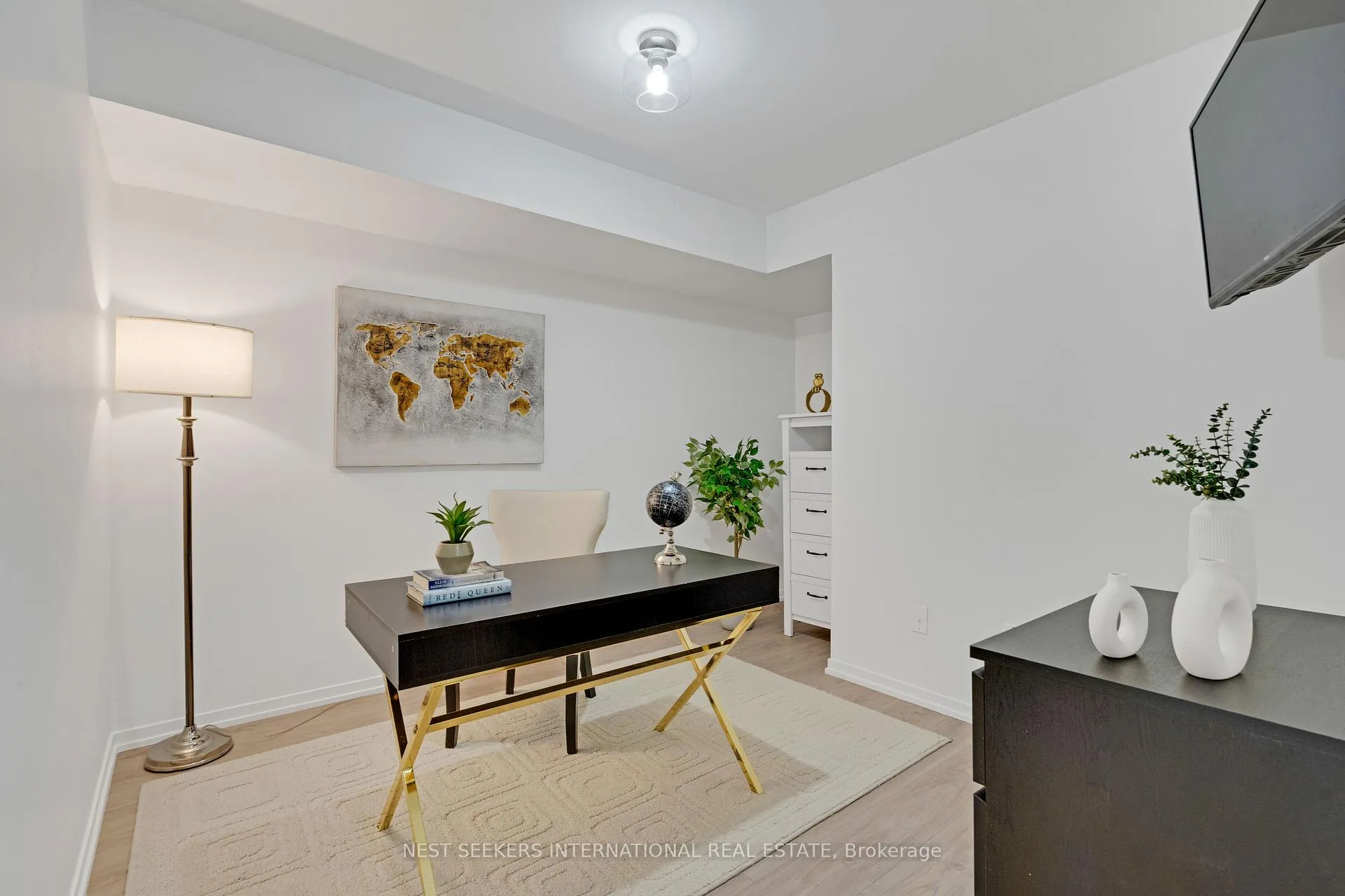 Photo 17 of Unit C07, 26 Bruce Street, Vaughan, East Woodbridge — HOMEH