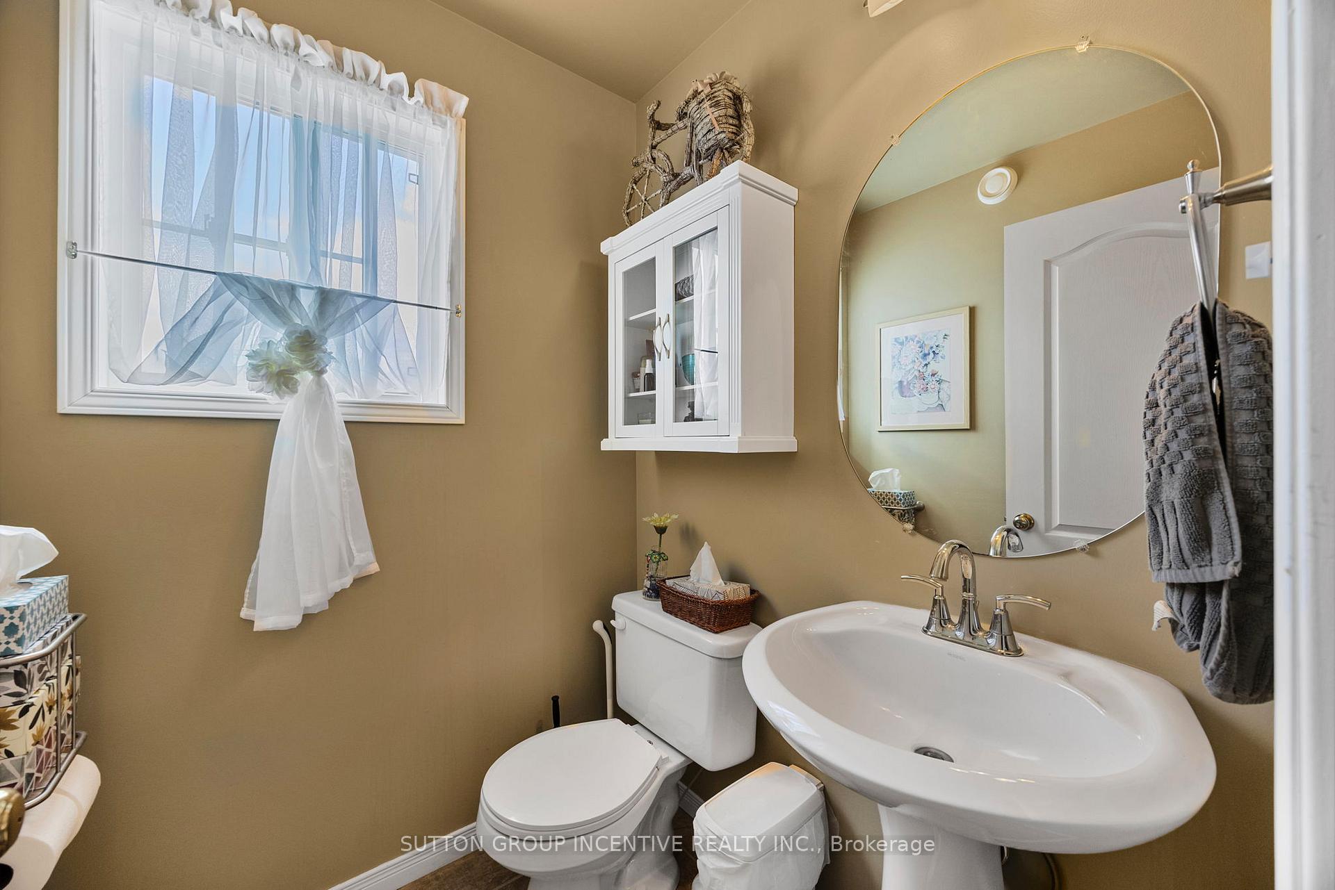 Photo 11 of 22 Armeda Clow Crescent, Essa, Angus — HOMEH