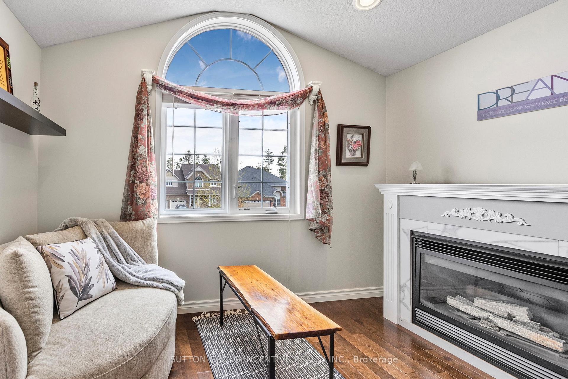 Photo 13 of 22 Armeda Clow Crescent, Essa, Angus — HOMEH