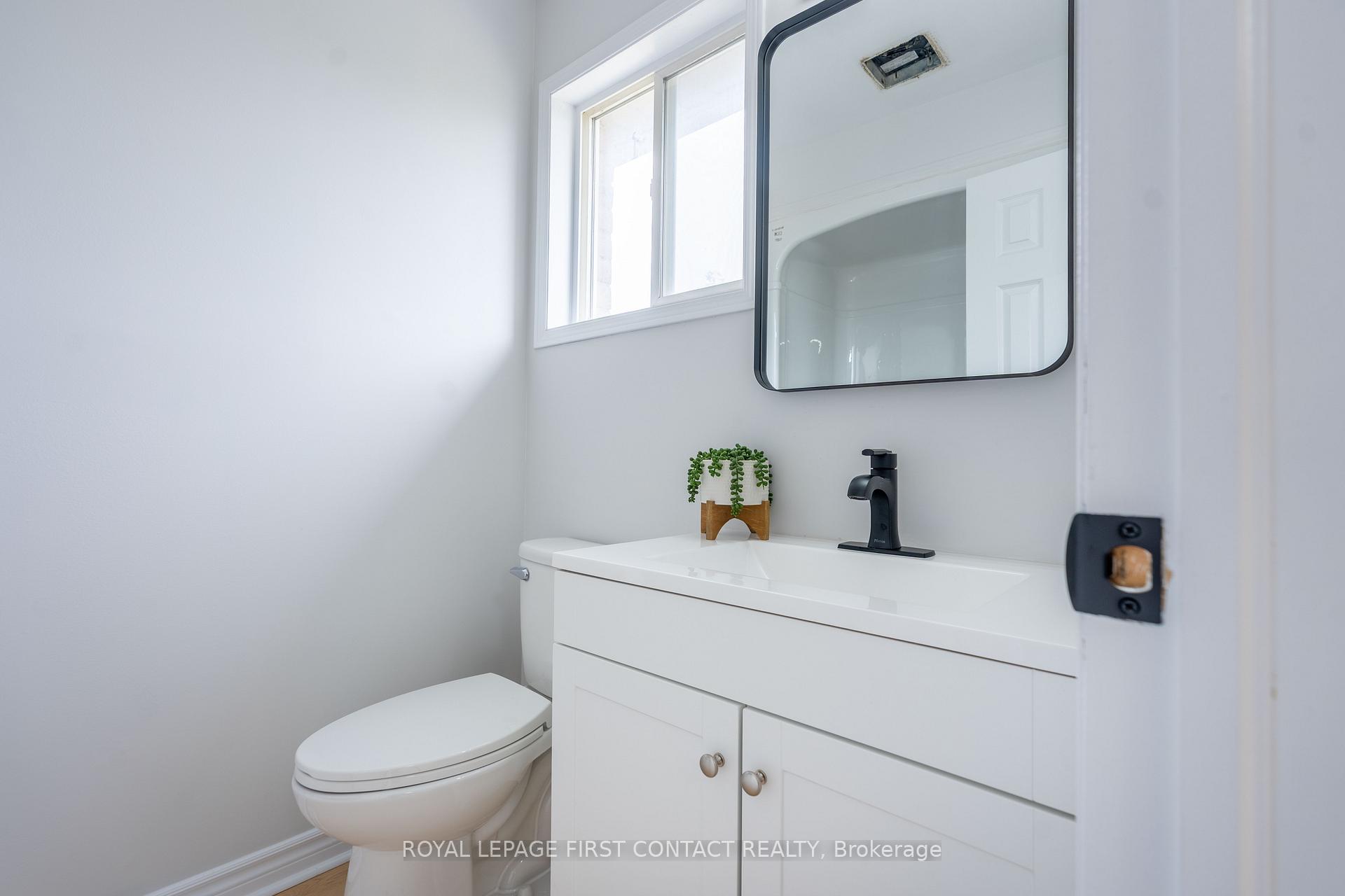 Photo 7 of 106 Tunbridge Road, Barrie, Georgian Drive — HOMEH