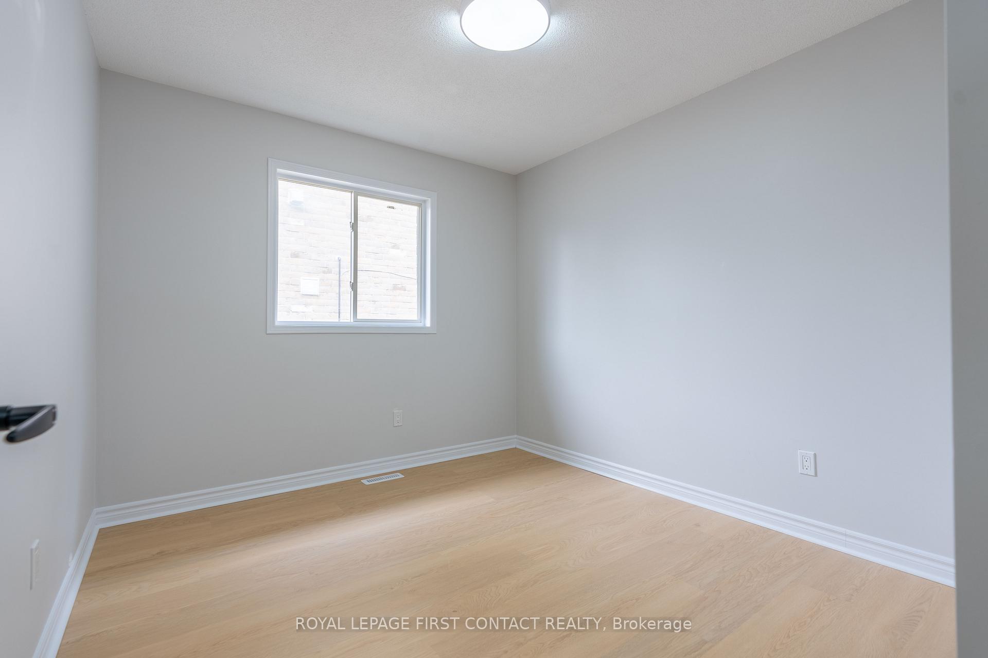 Photo 9 of 106 Tunbridge Road, Barrie, Georgian Drive — HOMEH
