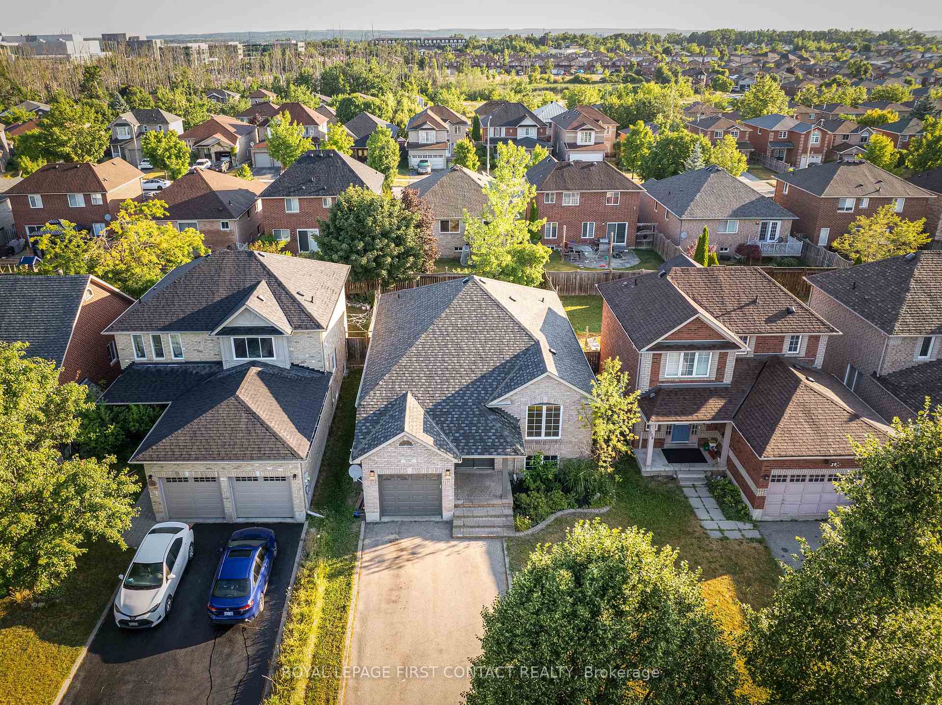 Photo 19 of 106 Tunbridge Road, Barrie, Georgian Drive — HOMEH
