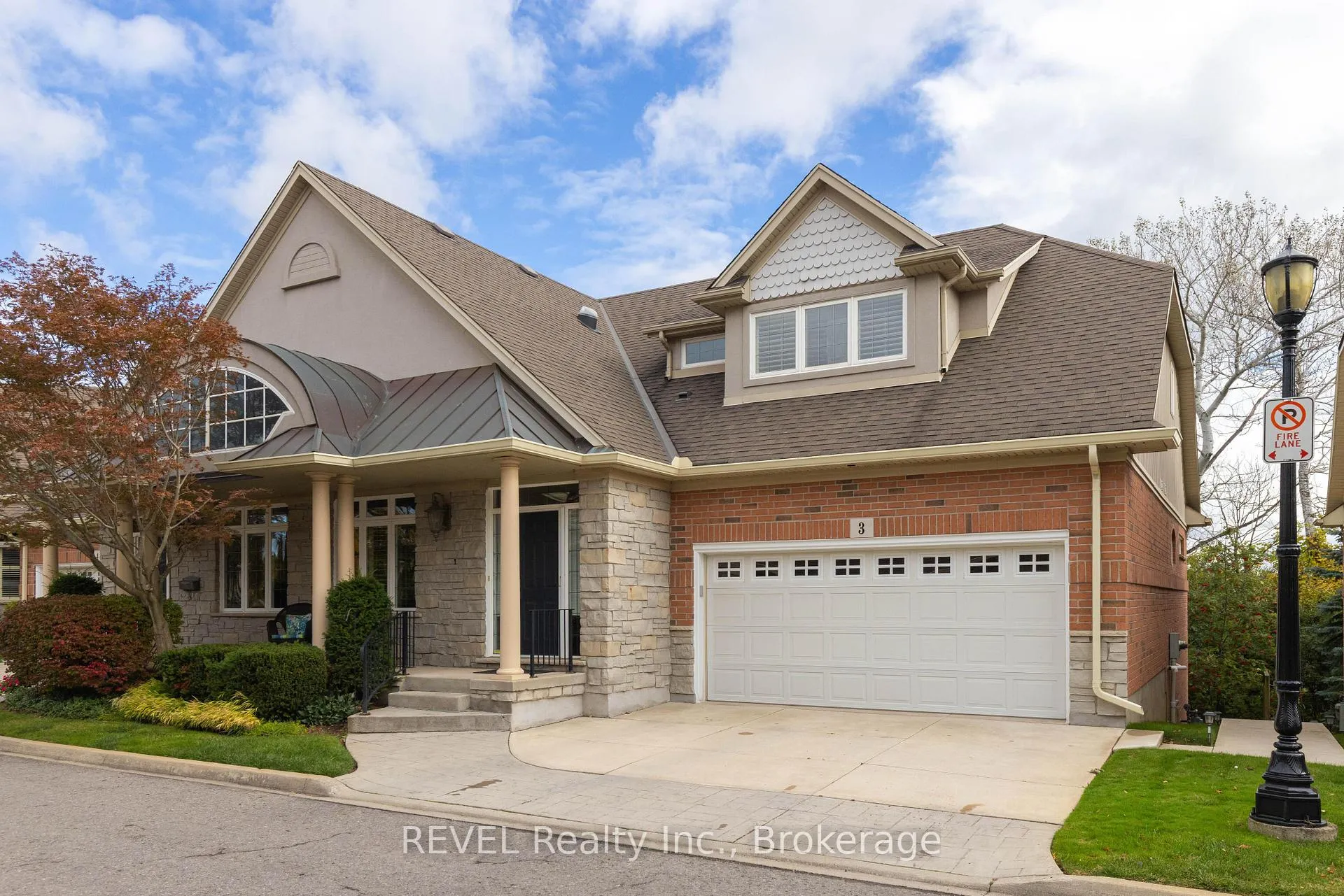 Front of Unit 3, 31 Sawmill Road