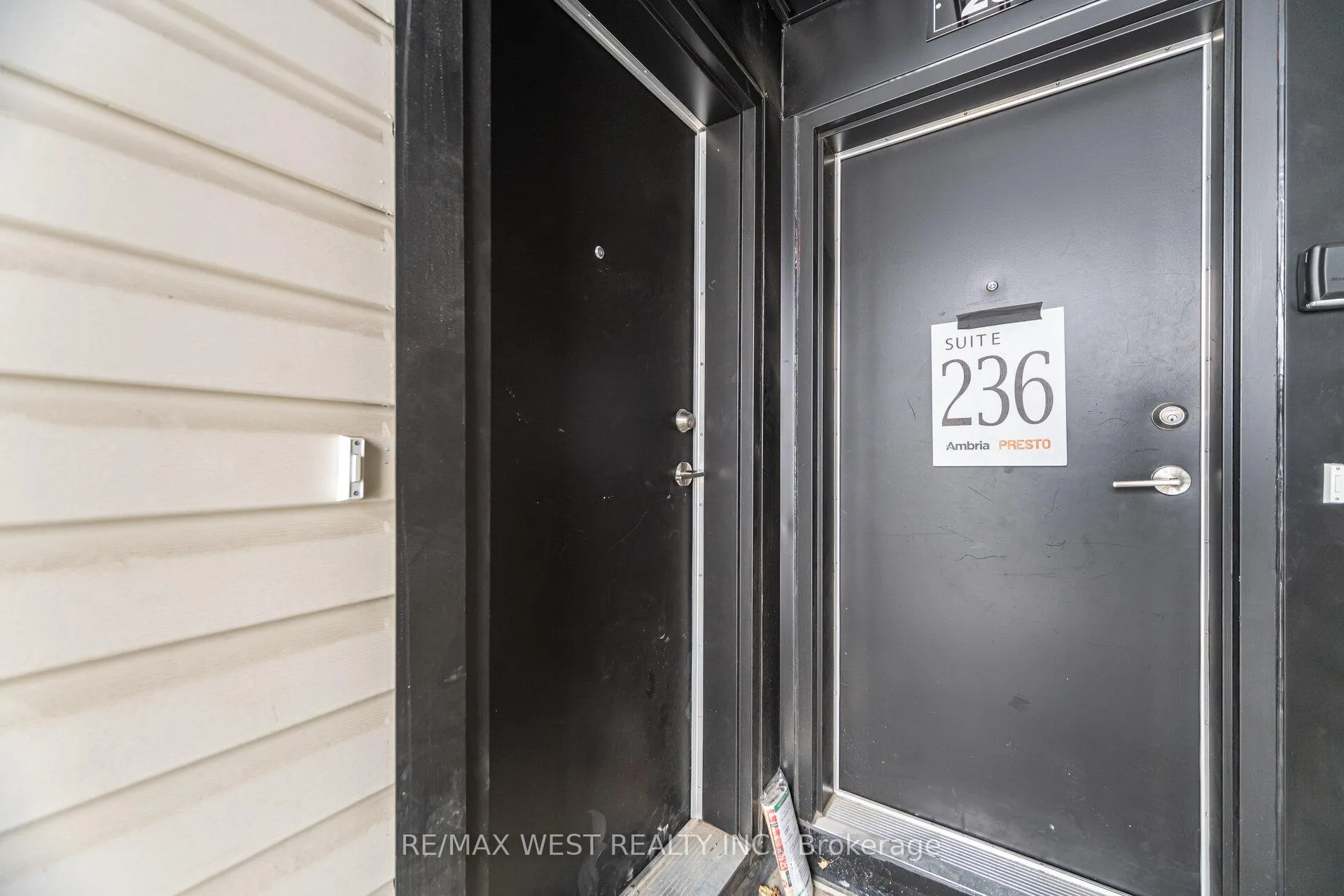 Photo 3 of Unit 27, 165 Tapscott Road N, Scarborough, Malvern — HOMEH