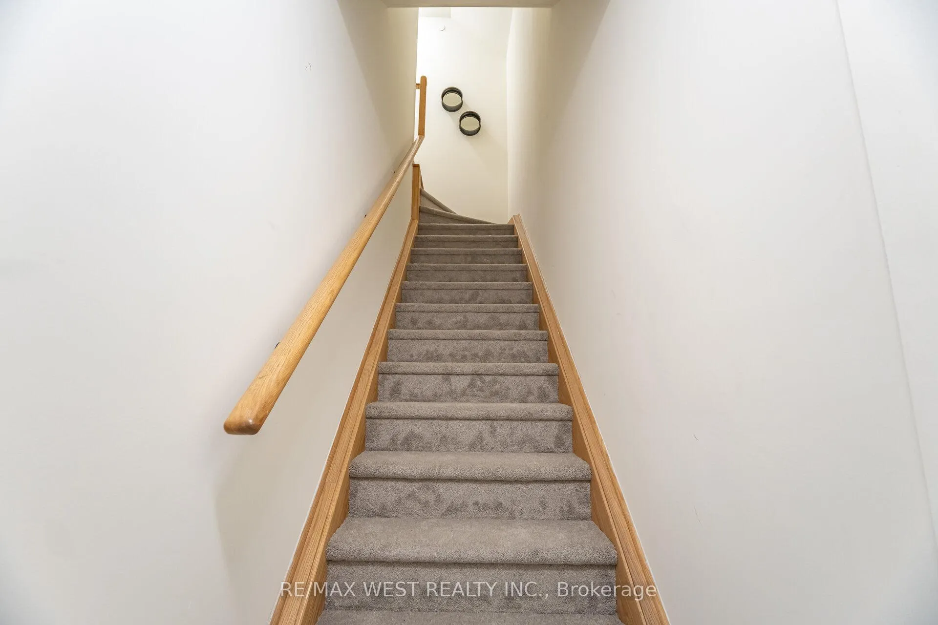 Photo 4 of Unit 27, 165 Tapscott Road N, Scarborough, Malvern — HOMEH