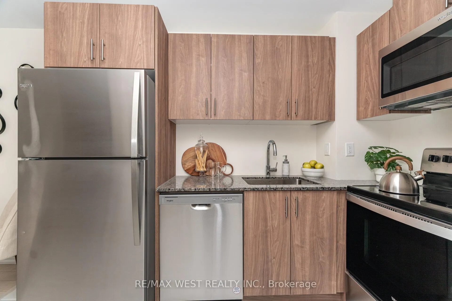 Photo 6 of Unit 27, 165 Tapscott Road N, Scarborough, Malvern — HOMEH