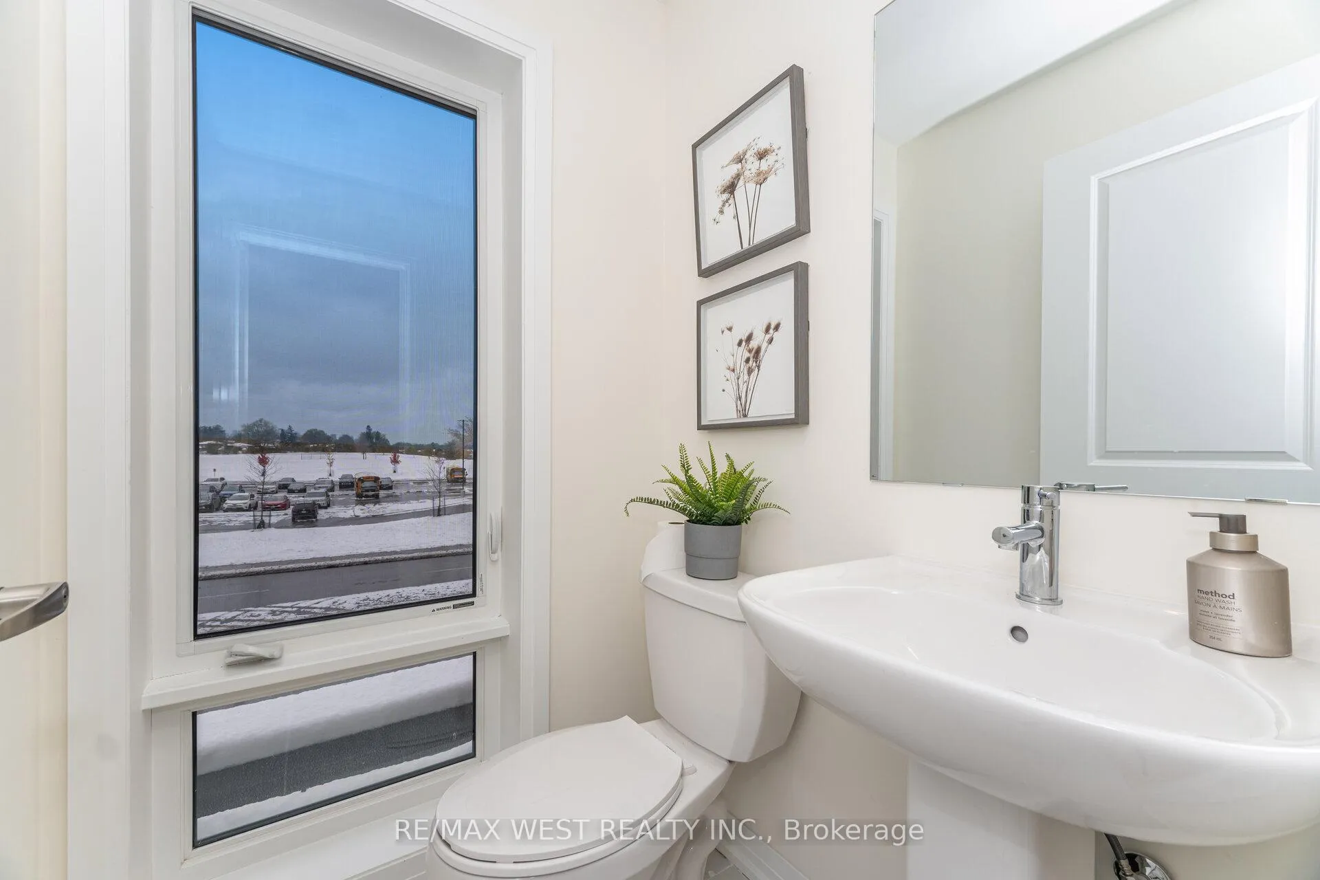 Photo 14 of Unit 27, 165 Tapscott Road N, Scarborough, Malvern — HOMEH