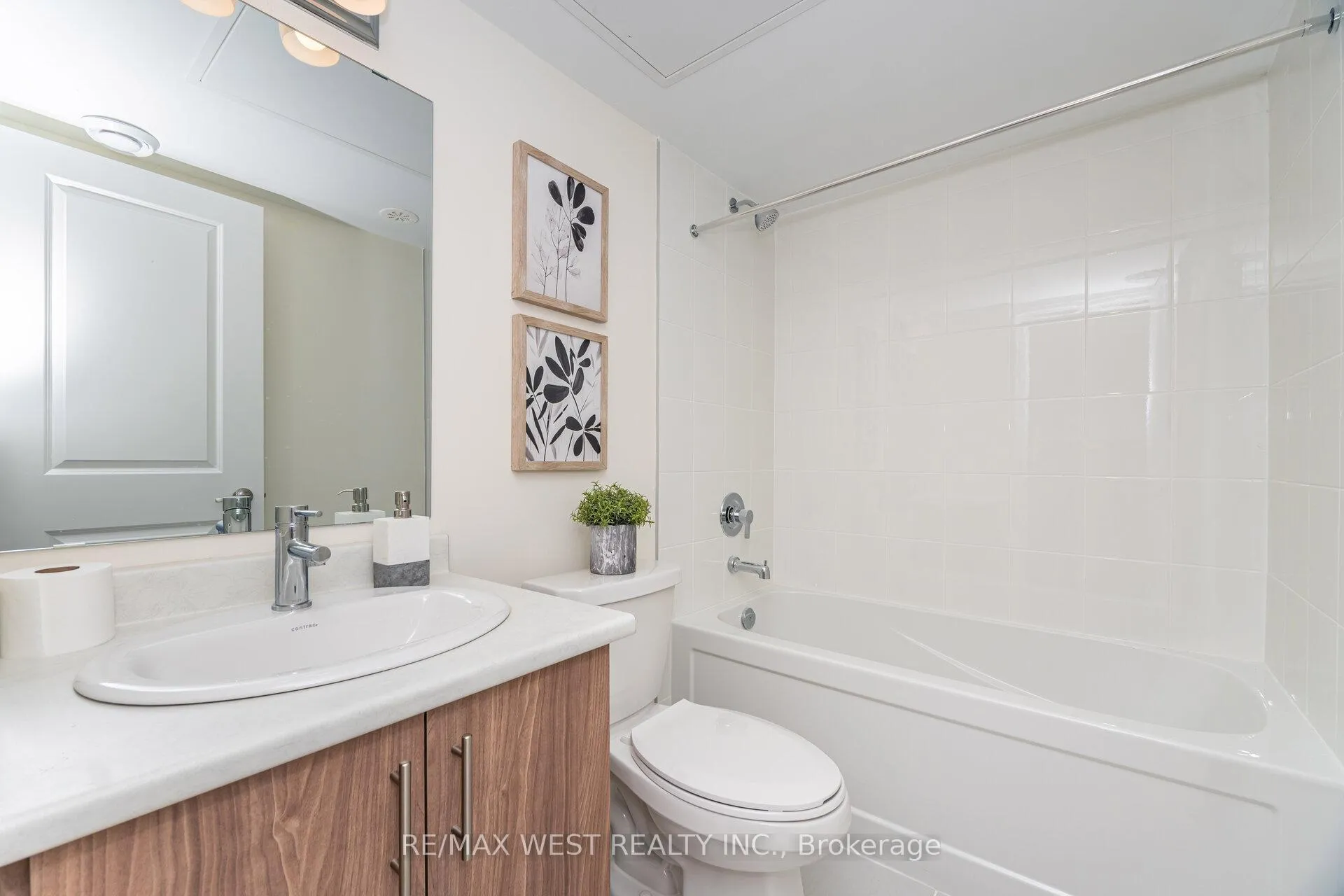Photo 22 of Unit 27, 165 Tapscott Road N, Scarborough, Malvern — HOMEH