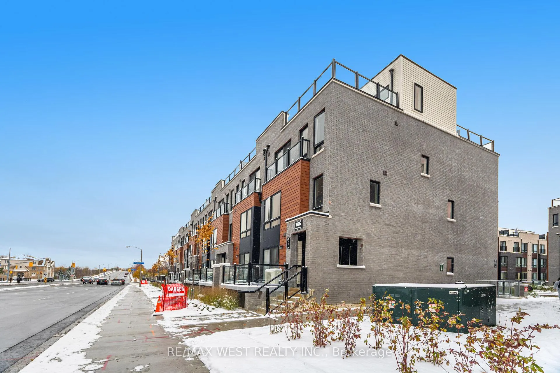 Photo 29 of Unit 27, 165 Tapscott Road N, Scarborough, Malvern — HOMEH