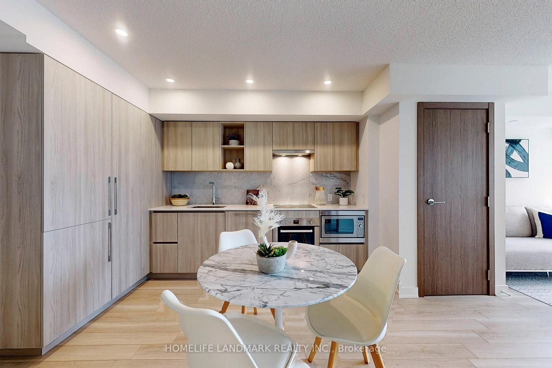 Front of Unit 2712, 17 Bathurst Street