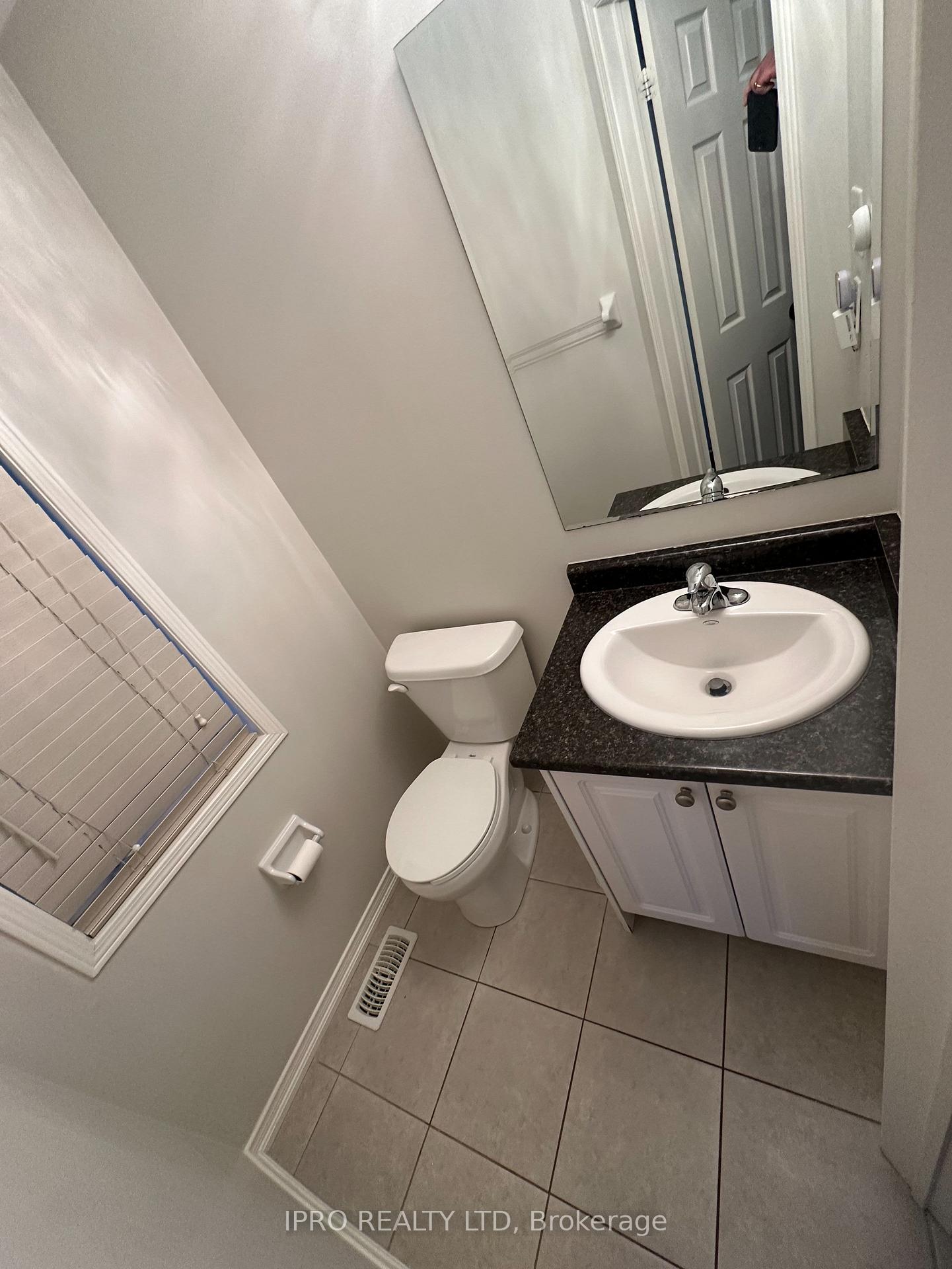 Photo 4 of 13 Raithby Crescent, Ajax, Central East — HOMEH