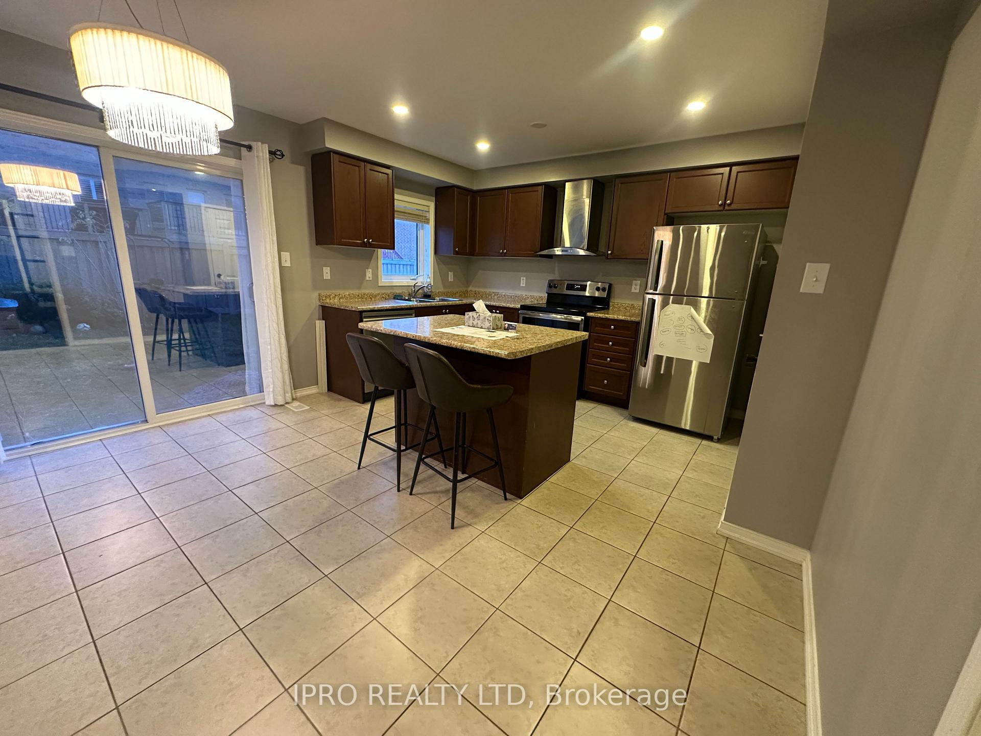 Photo 12 of 13 Raithby Crescent, Ajax, Central East — HOMEH