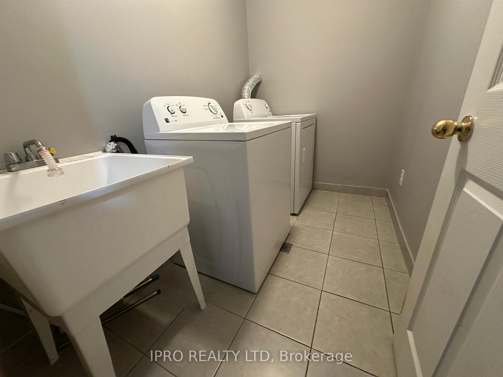 Photo 23 of 13 Raithby Crescent, Ajax, Central East — HOMEH