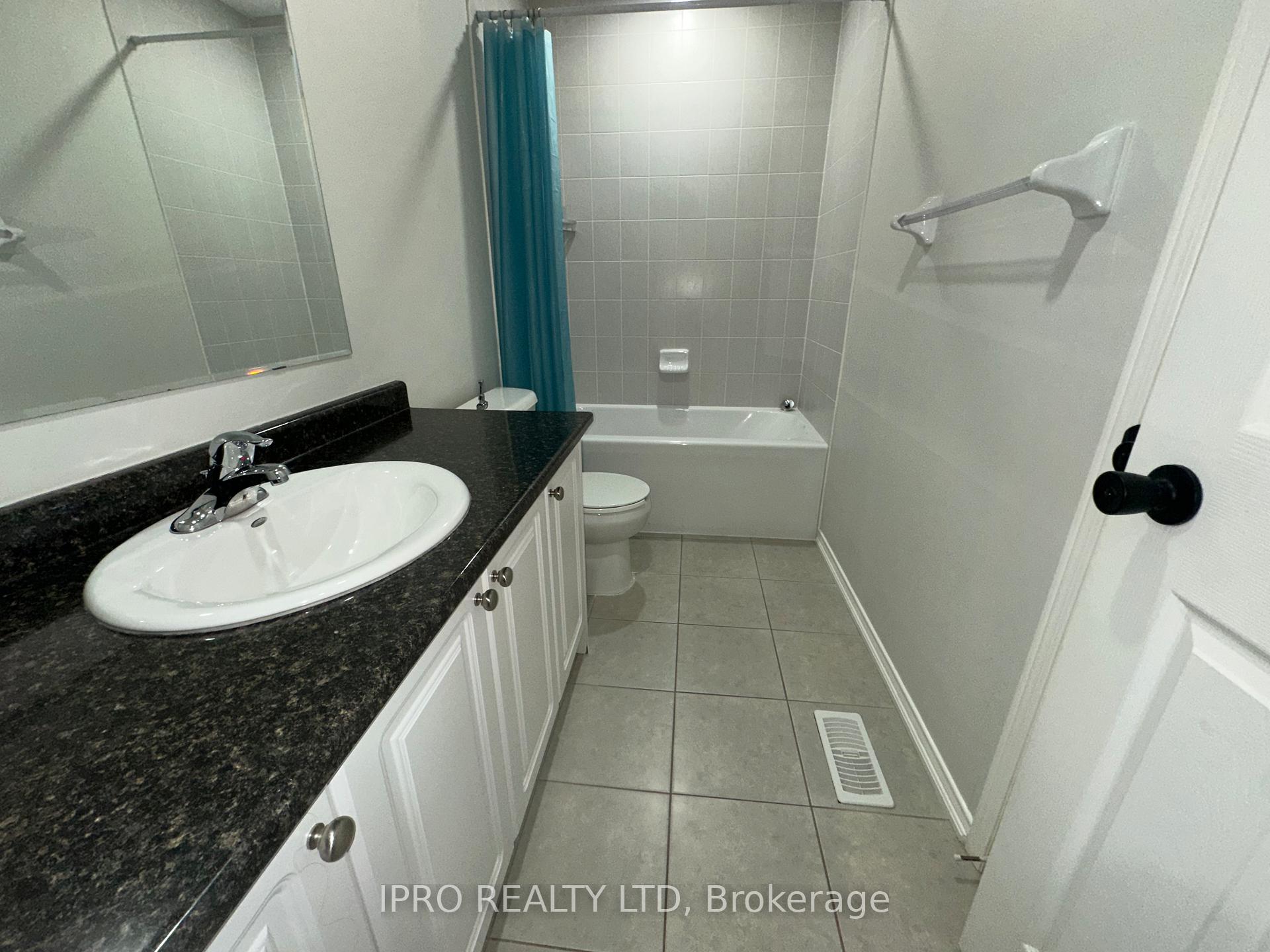 Photo 25 of 13 Raithby Crescent, Ajax, Central East — HOMEH