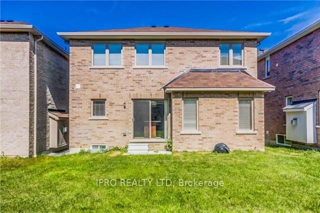 Photo 32 of 13 Raithby Crescent, Ajax, Central East — HOMEH