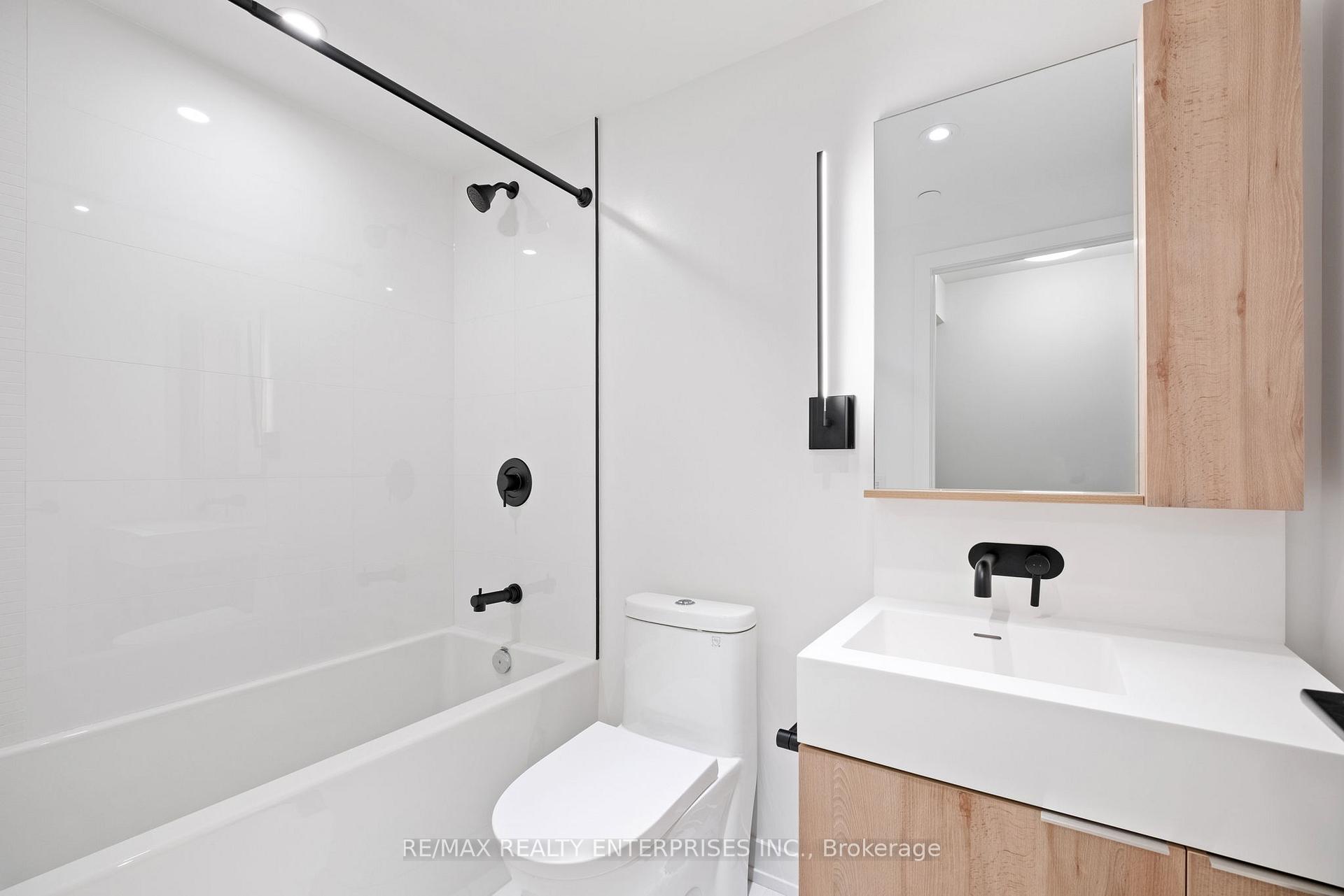Photo 8 of Unit 516, 127 Broadway Avenue, Toronto, Mount Pleasant West — HOMEH