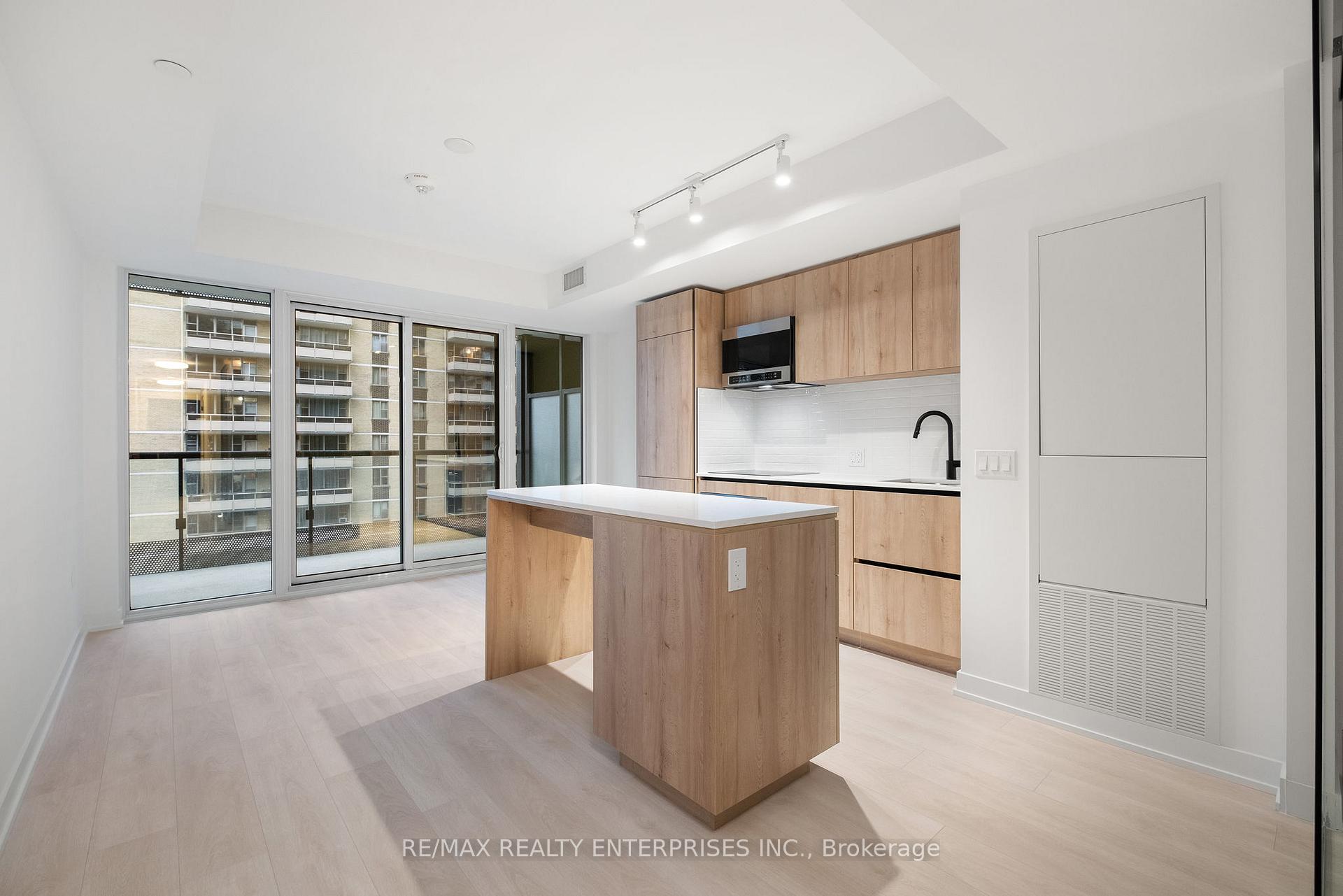 Photo 11 of Unit 516, 127 Broadway Avenue, Toronto, Mount Pleasant West — HOMEH