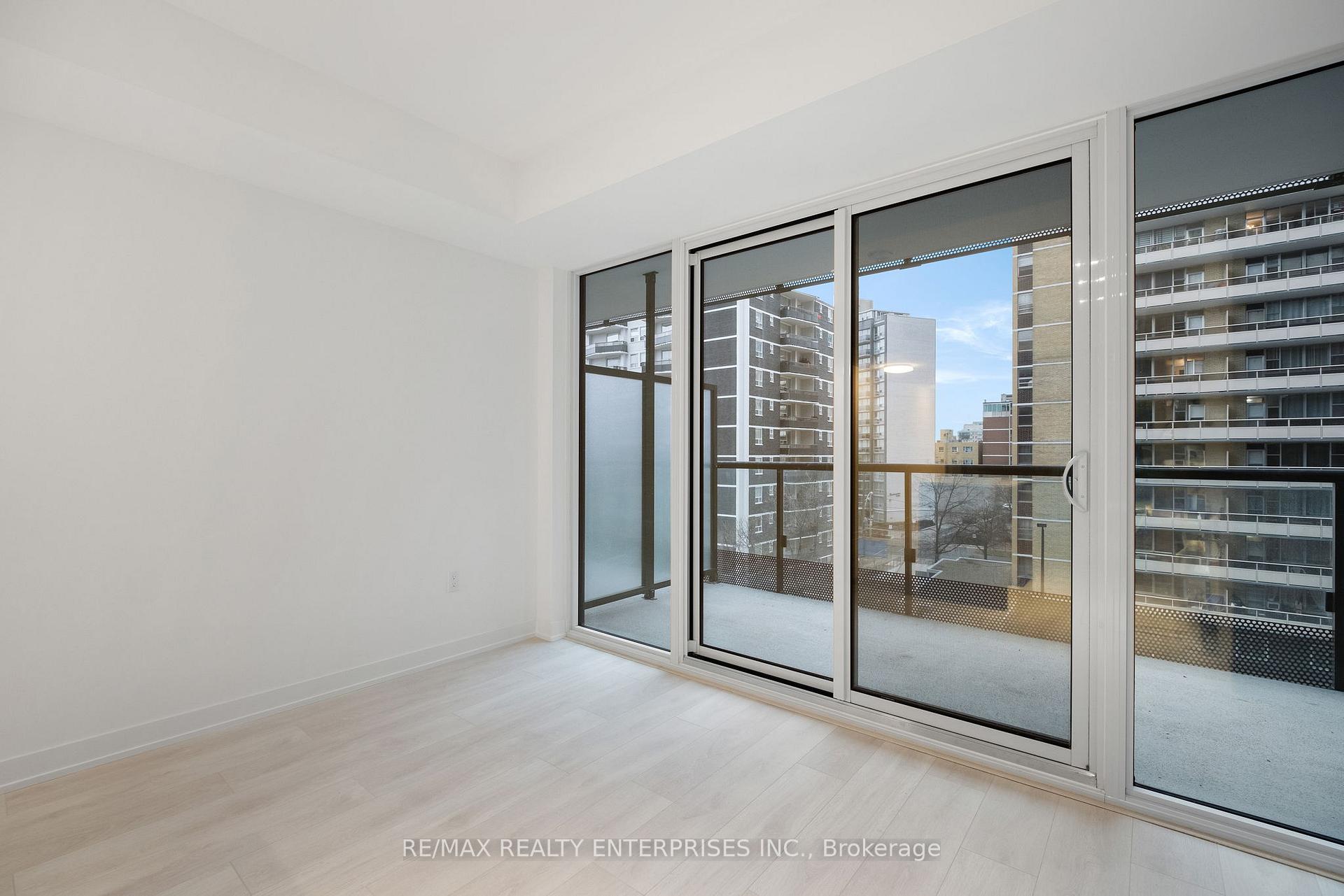 Photo 7 of Unit 516, 127 Broadway Avenue, Toronto, Mount Pleasant West — HOMEH