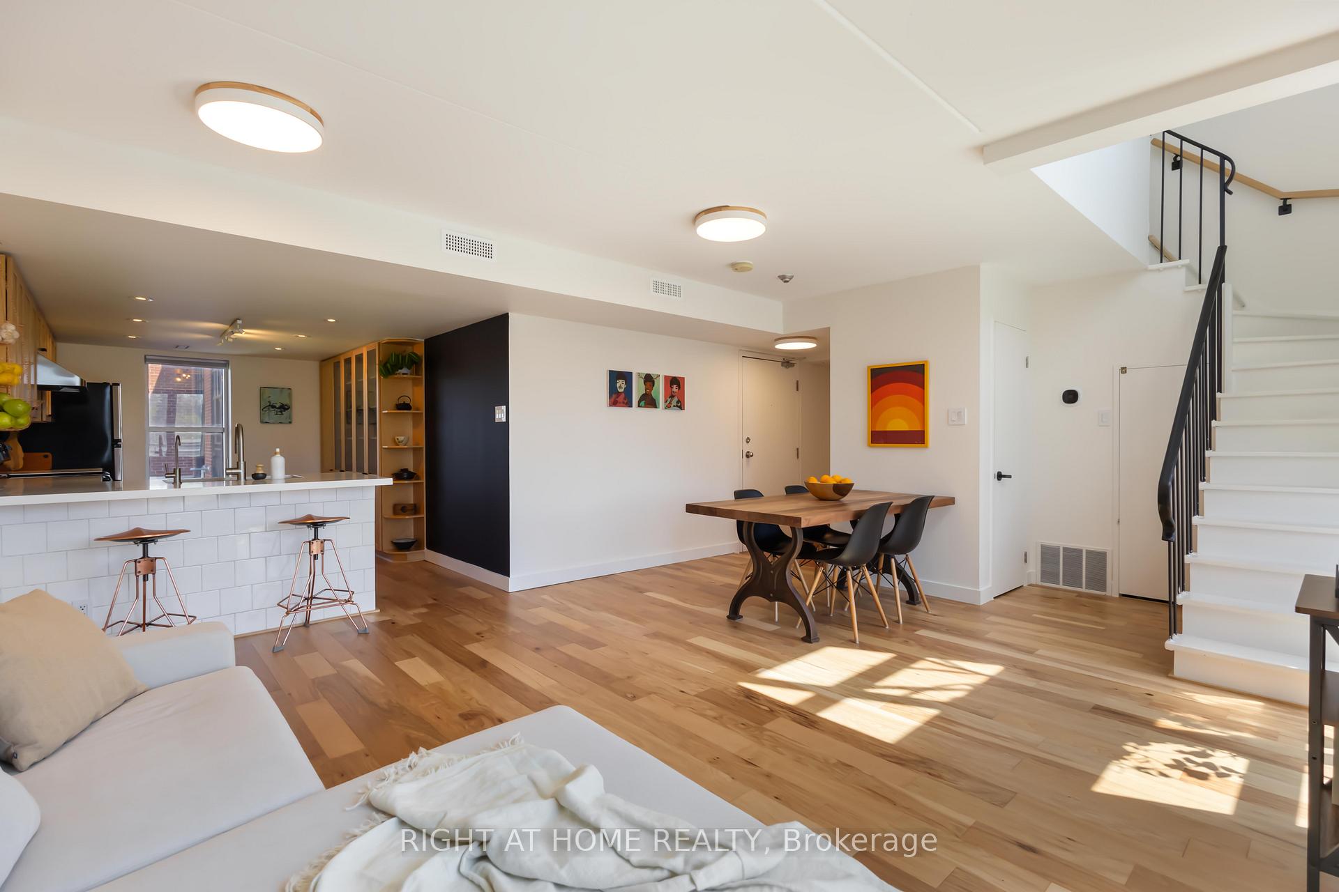 Photo 4 of Unit 202, 214 Main Street, Toronto, East End-Danforth — HOMEH