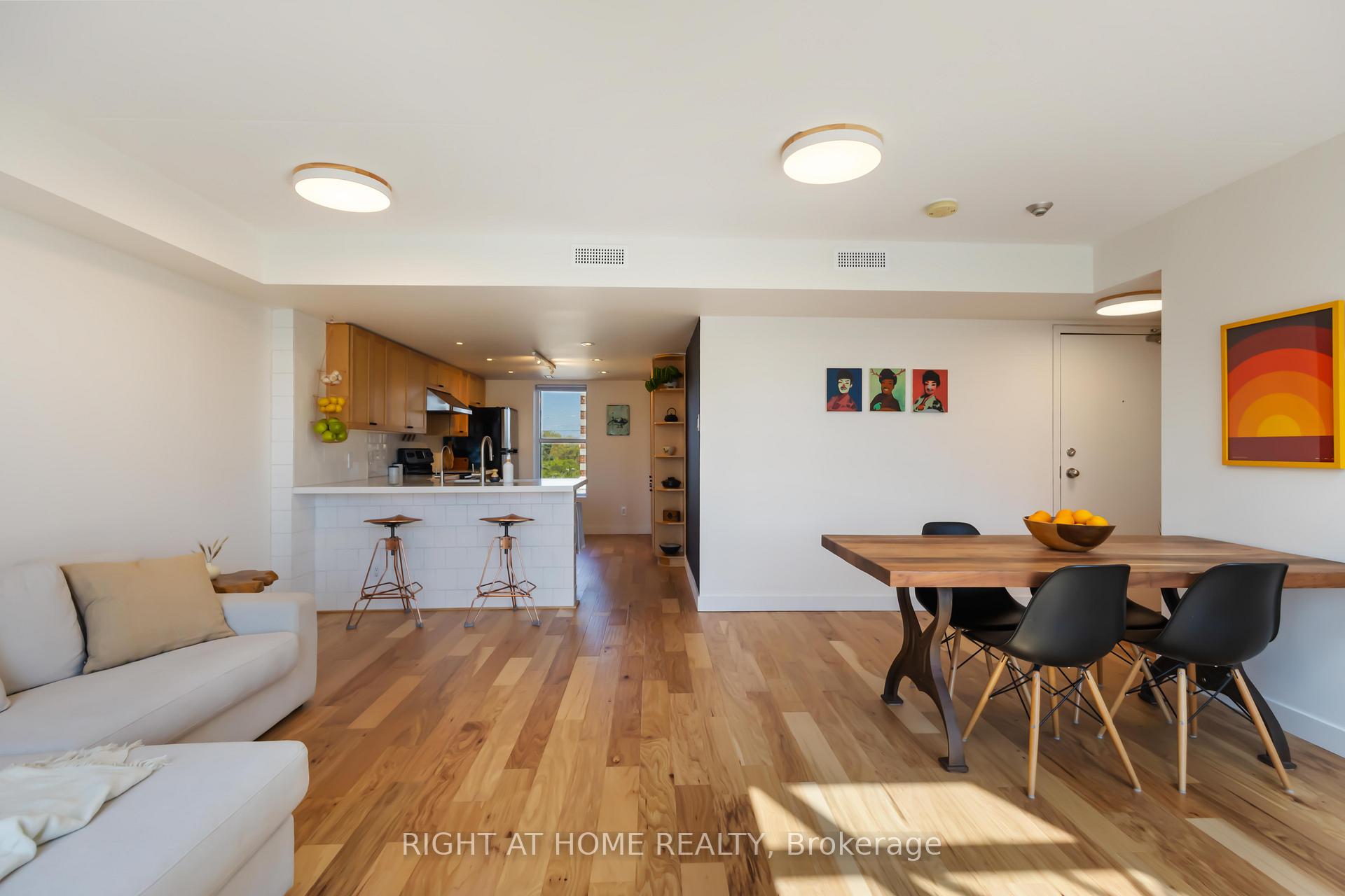 Photo 6 of Unit 202, 214 Main Street, Toronto, East End-Danforth — HOMEH