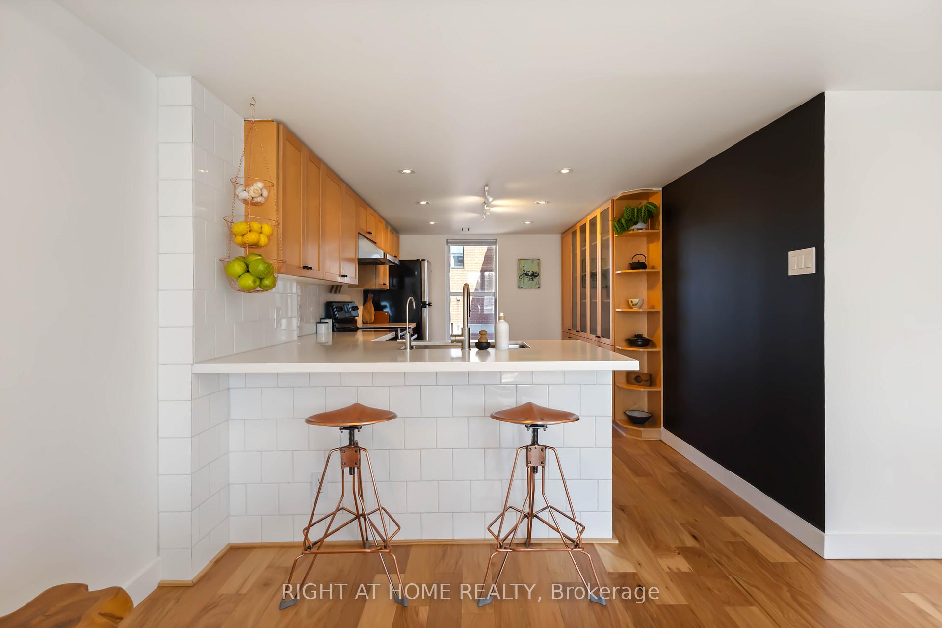 Photo 13 of Unit 202, 214 Main Street, Toronto, East End-Danforth — HOMEH